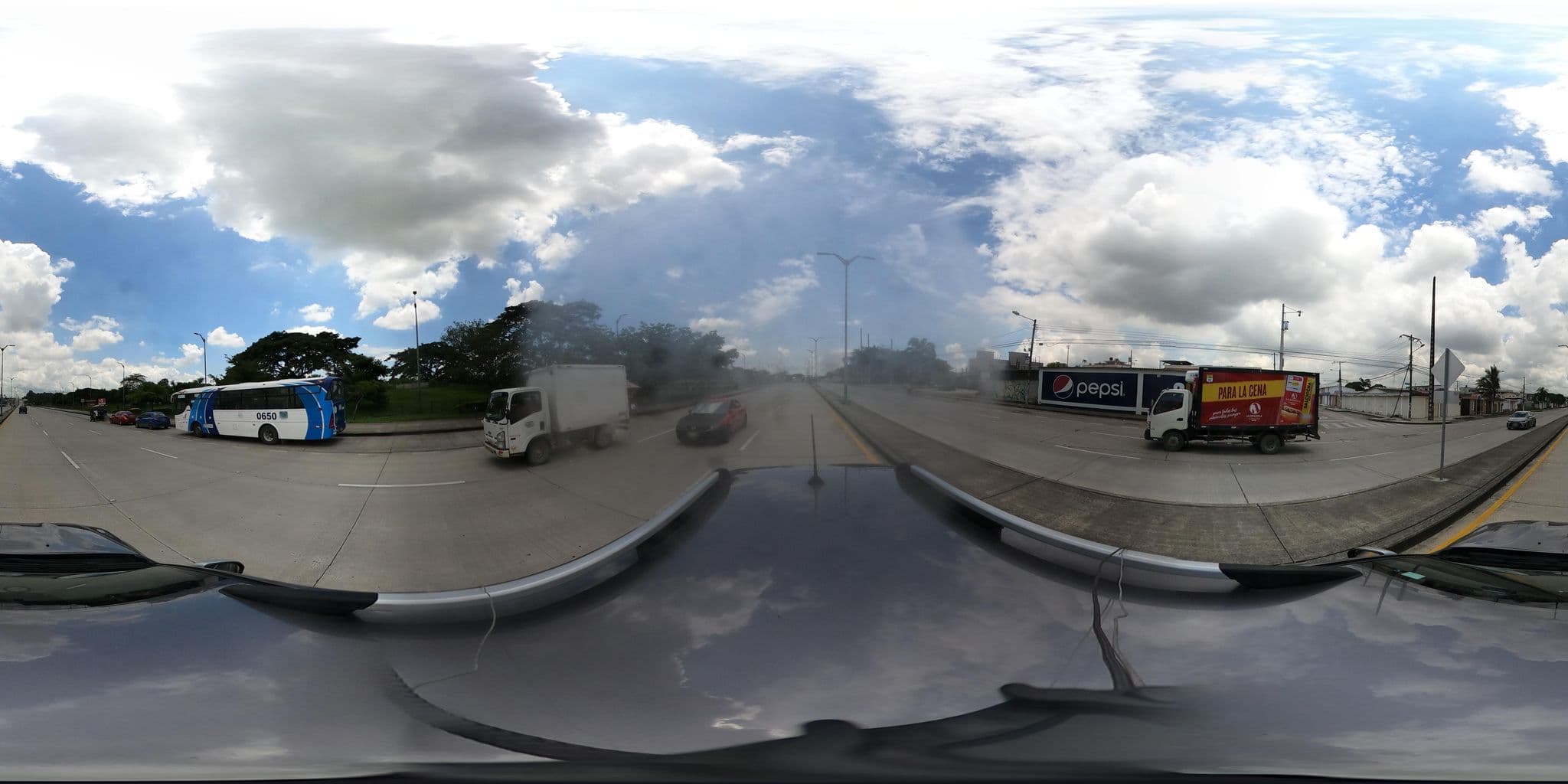 Street view near Tía Estrella, Eloy Alfaro — © kaart_2 (CC BY-SA · Mapillary)