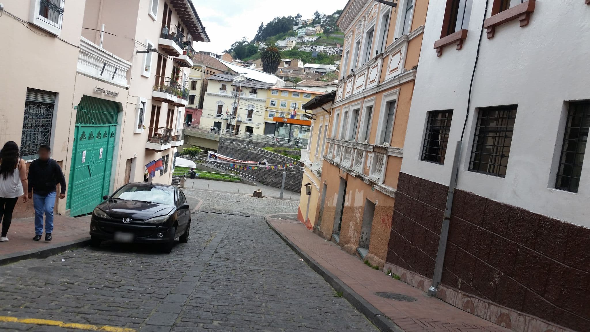 Street view near Hostal Carlos Luis, Quito — © ejegg (CC BY-SA · Mapillary)