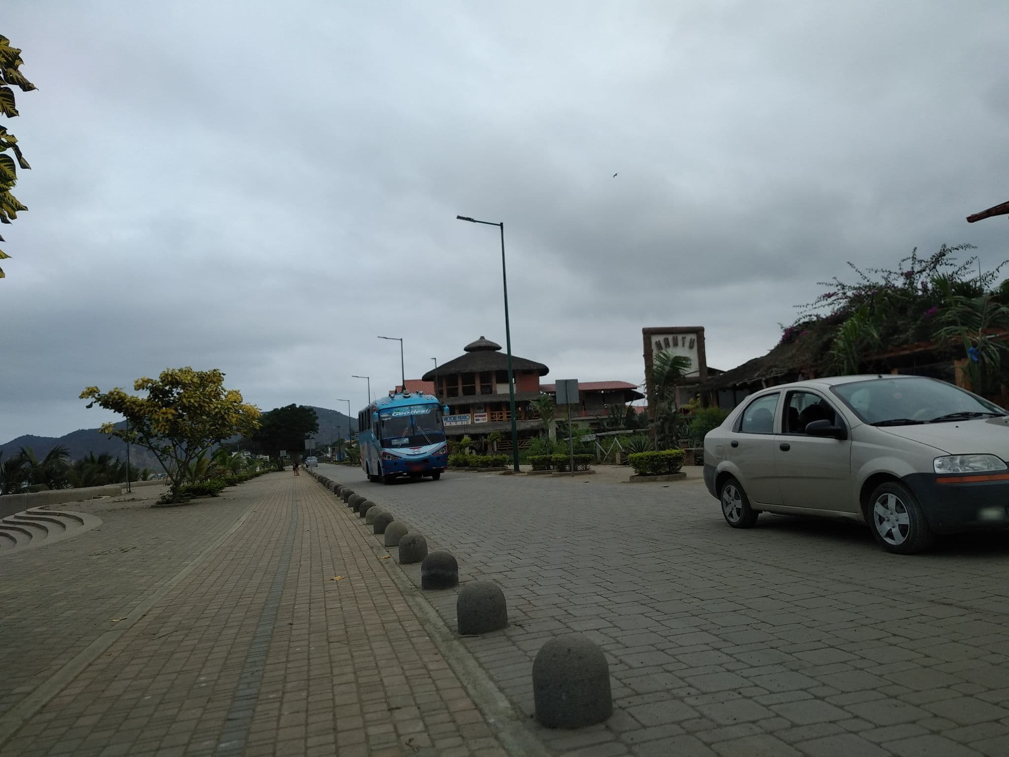 Street view near Hostería Nantu, Jipijapa — © nomadmapper (CC BY-SA · Mapillary)