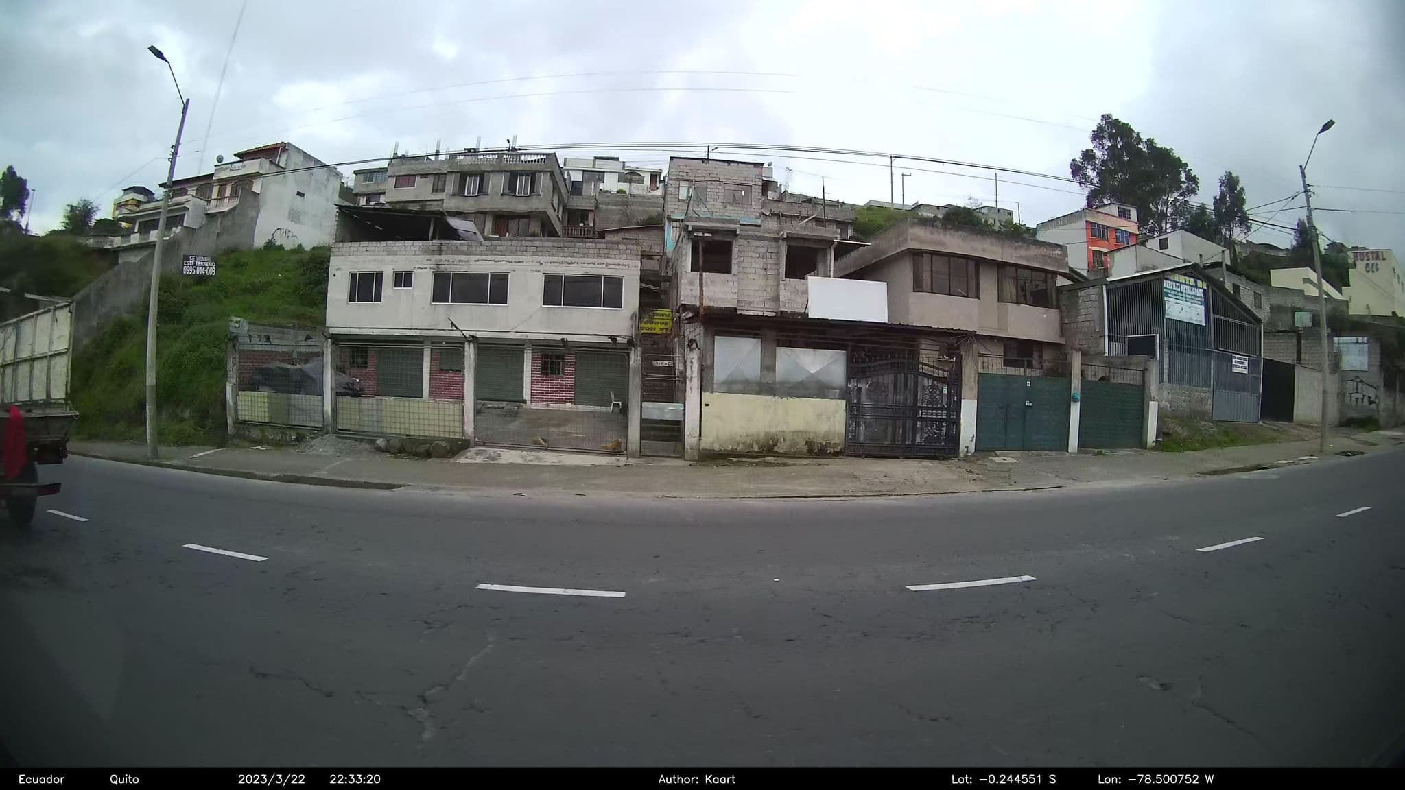 Street view near Hostal Olt, Quito — © kaart_2 (CC BY-SA · Mapillary)