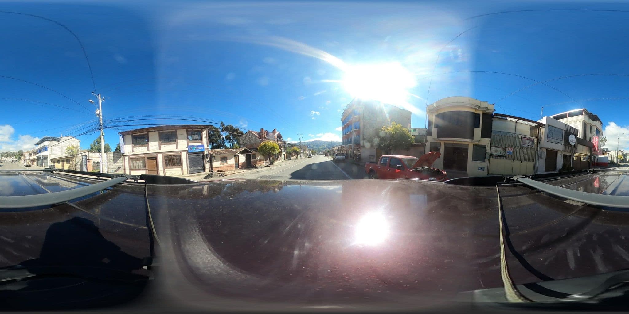 Street view near Hotel Los Cañaris, Cañar — © Hopen111 (CC BY-SA · Mapillary)
