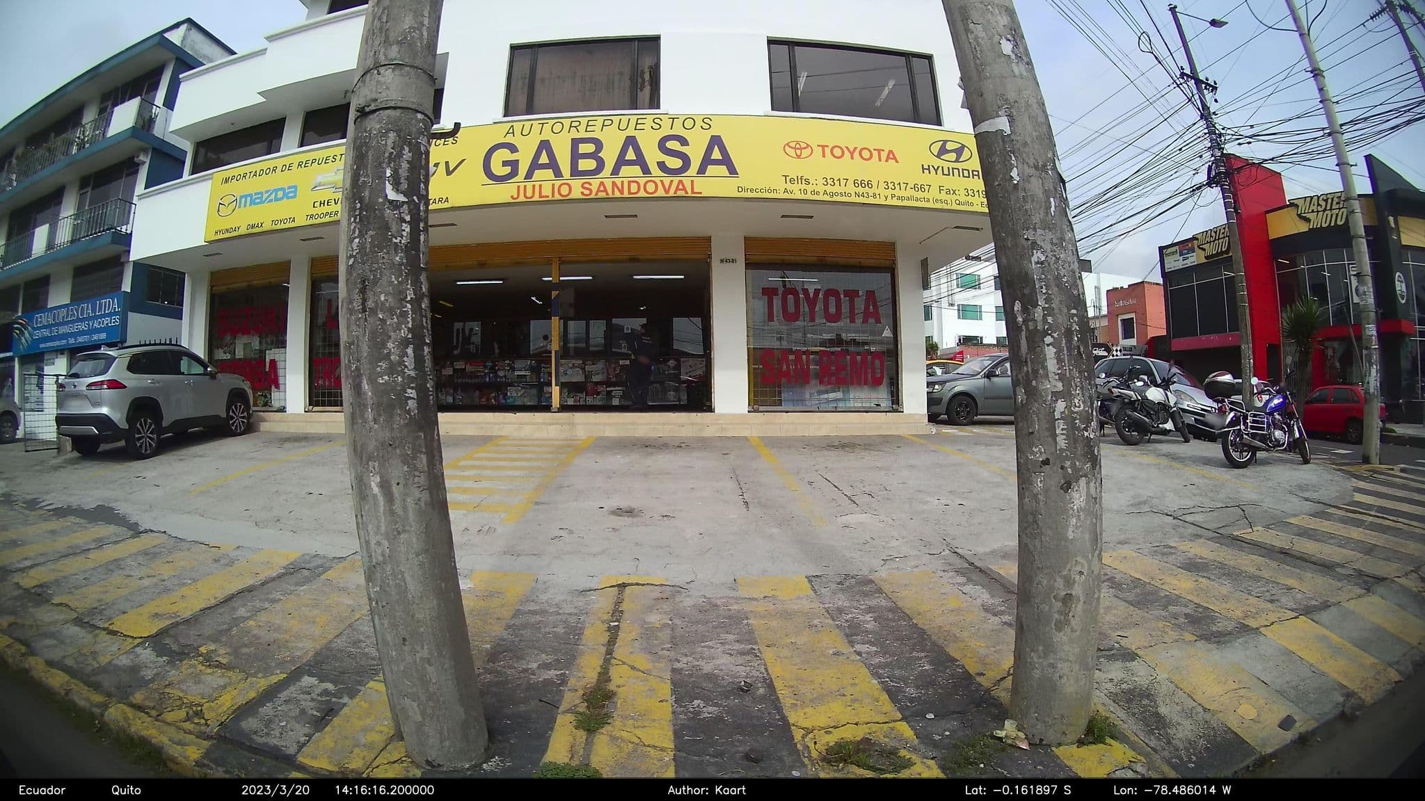 Street view near Chalé Andres Ochoa, Quito — © kaart_2 (CC BY-SA · Mapillary)