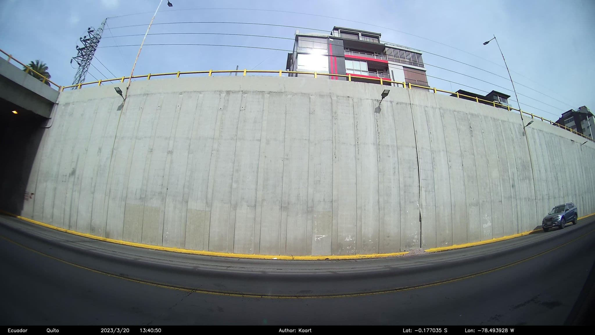 Street view near Hostal Casa Grande, Quito — © kaart_2 (CC BY-SA · Mapillary)