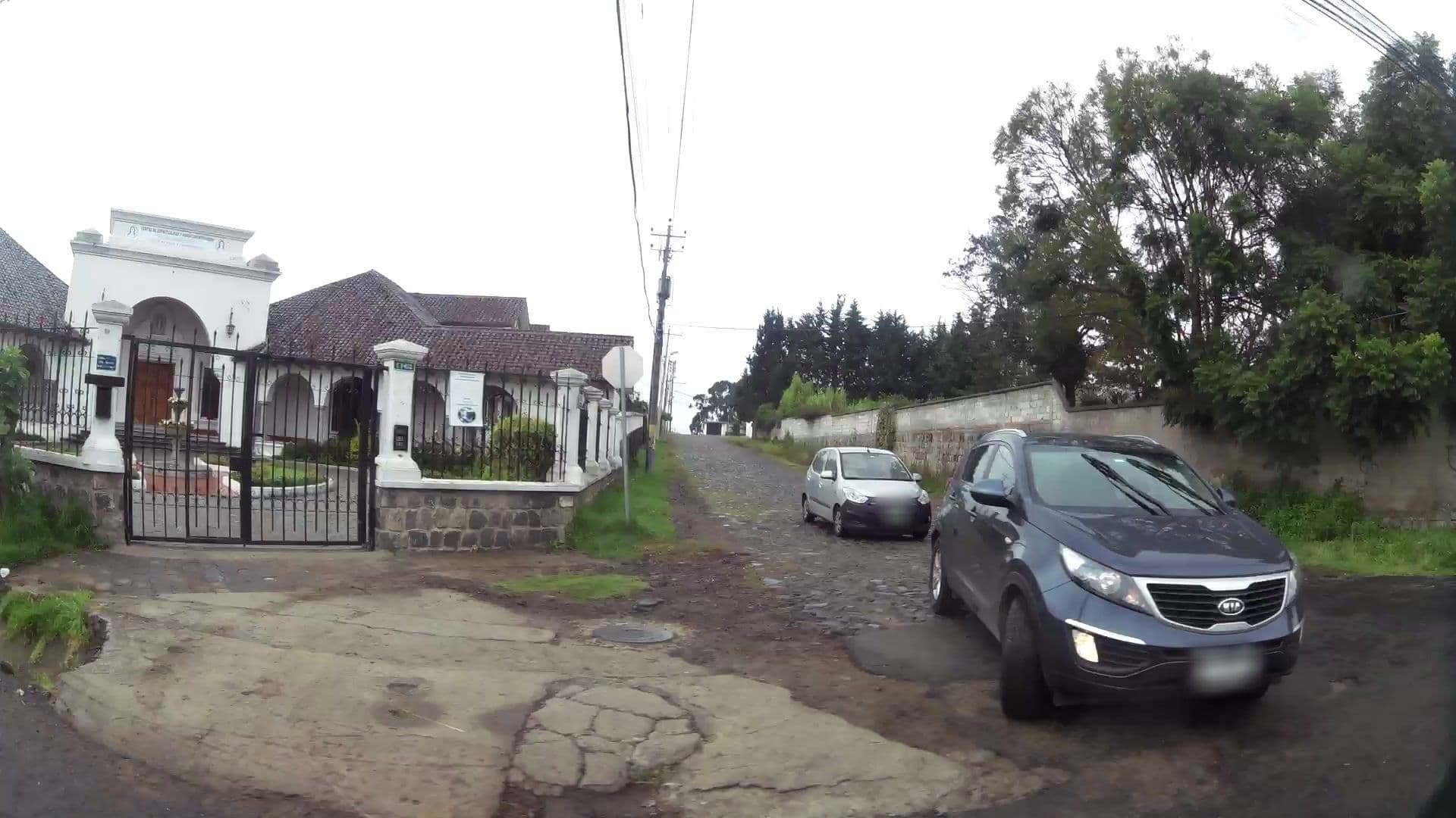 Street view near Casa hogar dias felices, Sangolquí — © kaartcam (CC BY-SA · Mapillary)