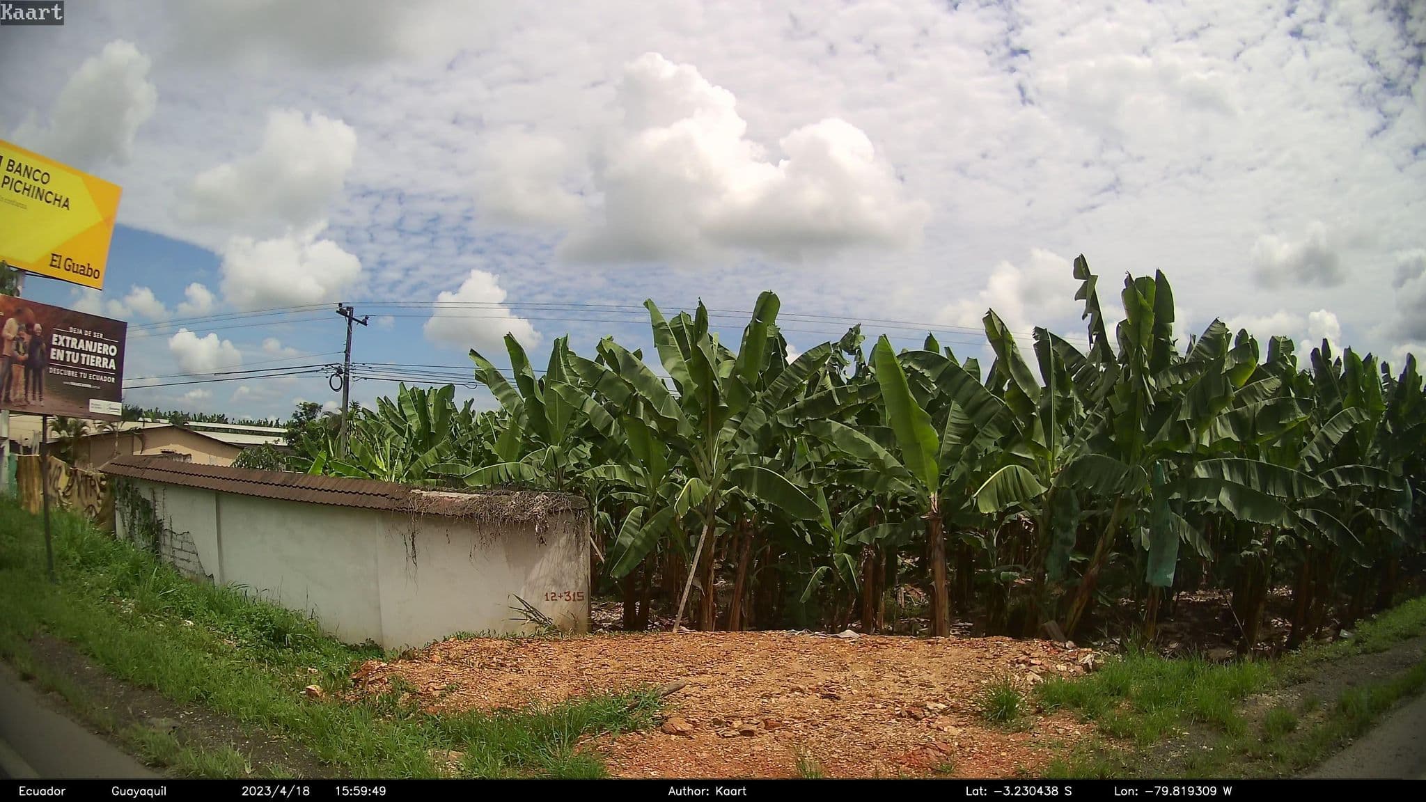 Street view near Motel Nido de Amor, Guabo — © kaart_2 (CC BY-SA · Mapillary)