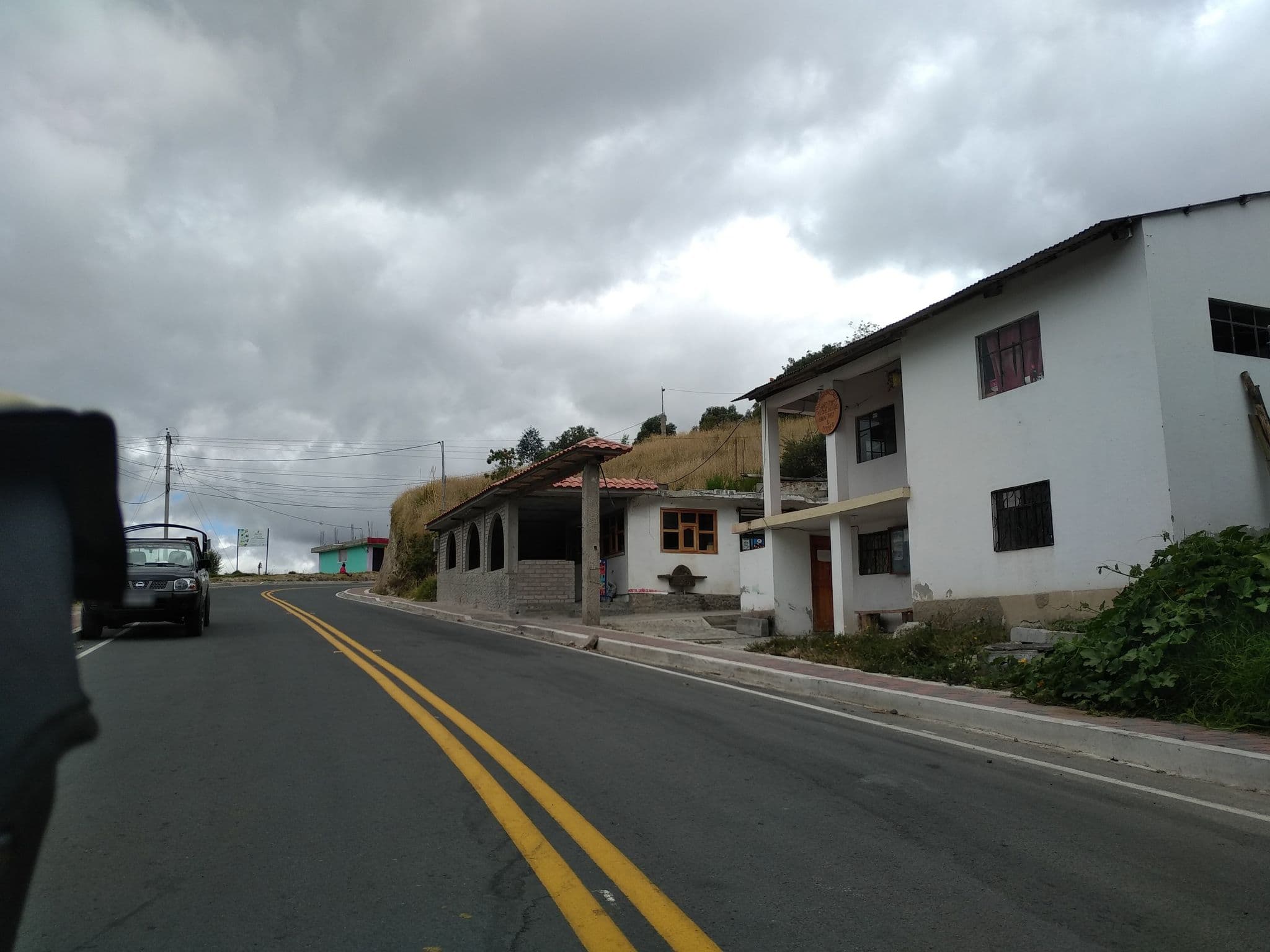 Street view near Posada doña clarita, Saquisilí — © nomadmapper (CC BY-SA · Mapillary)