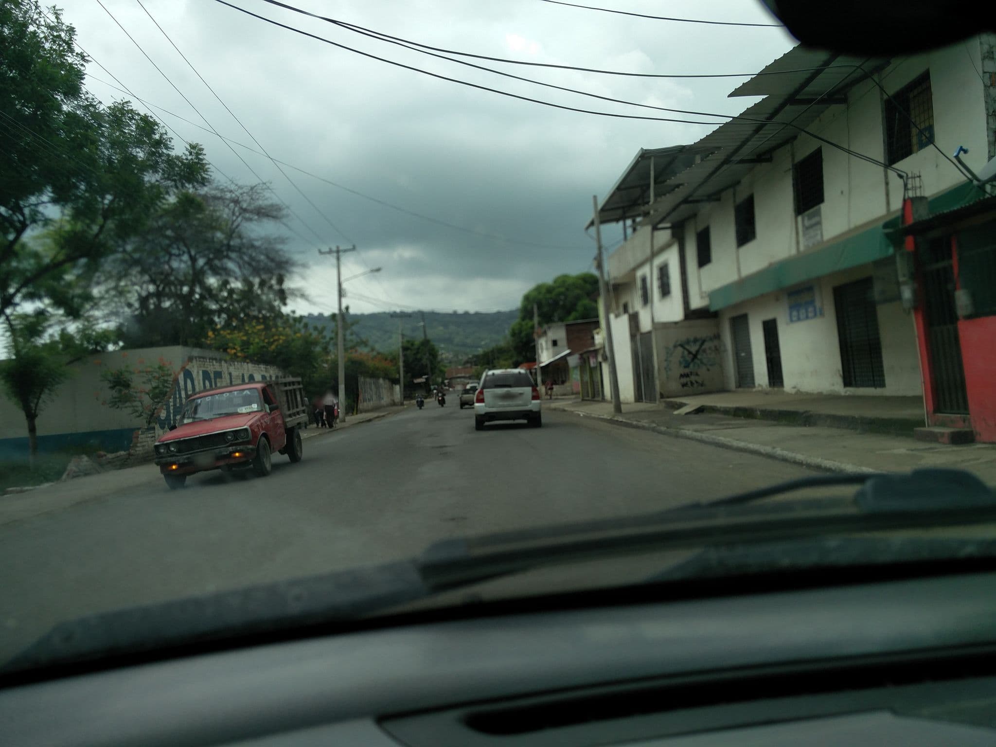 Street view near Casa, Portoviejo — © hulyom (CC BY-SA · Mapillary)