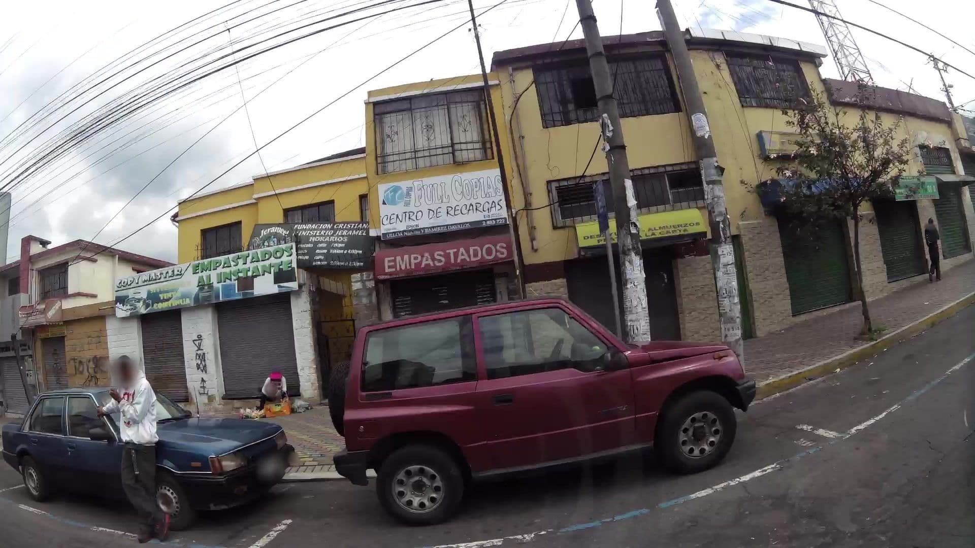 Street view near La casa de don chalito, Quito — © kaartcam (CC BY-SA · Mapillary)