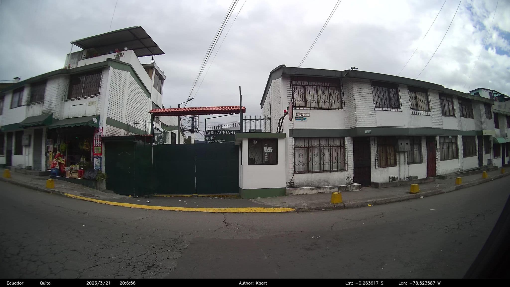 Street view near Conjunto Belen del Sur 01, Quito — © kaart_2 (CC BY-SA · Mapillary)