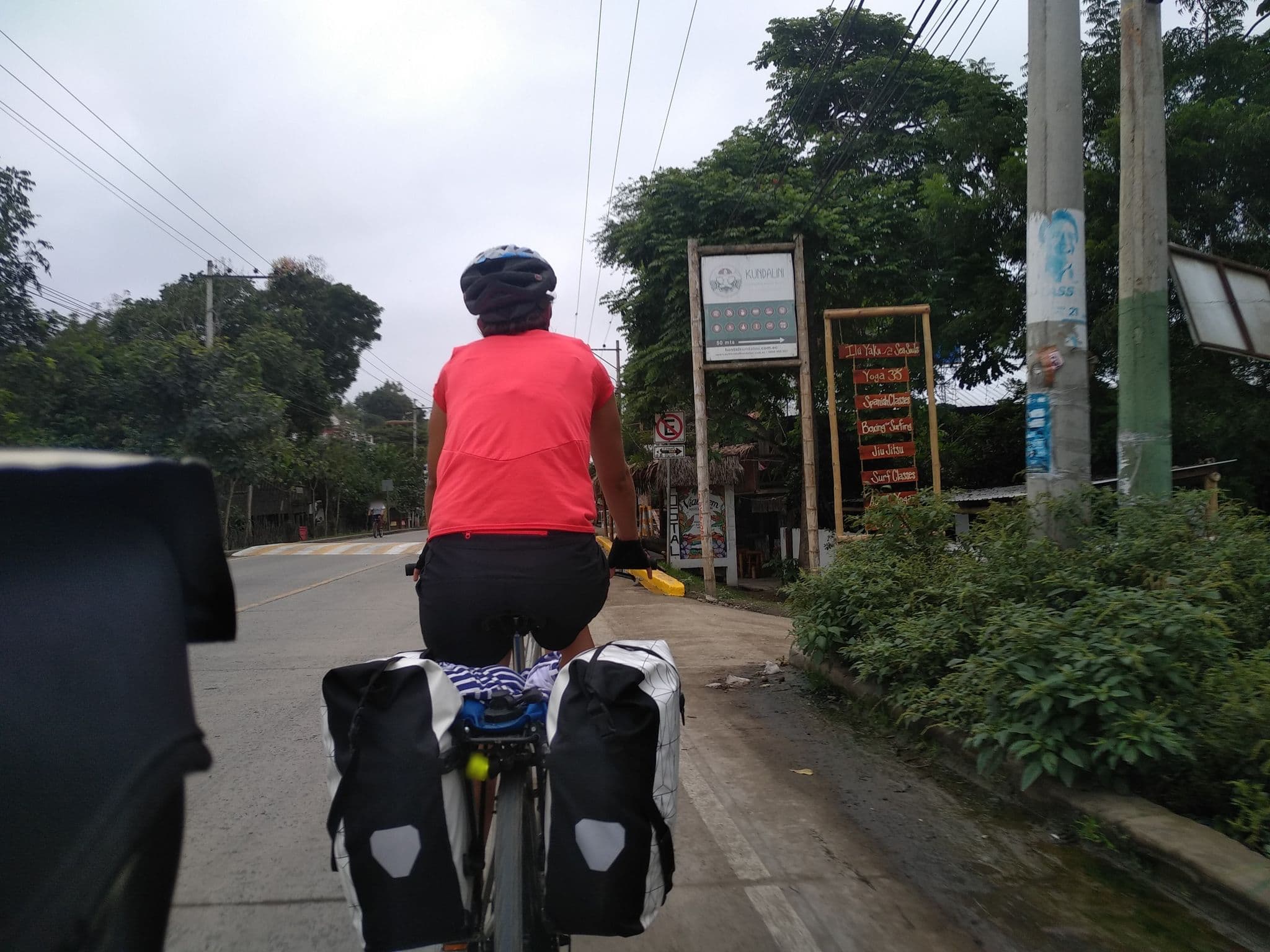 Street view near Viatorem Hostel & Camping, Santa Elena — © nomadmapper (CC BY-SA · Mapillary)