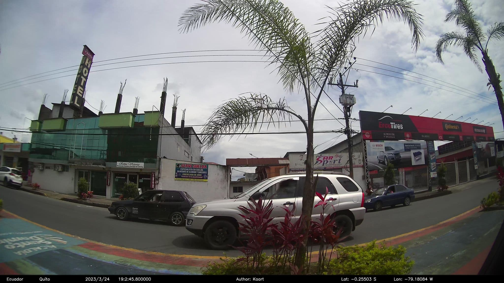 Street view near VICTORIA SUITES HOSTAL, Santo Domingo de los Colorados