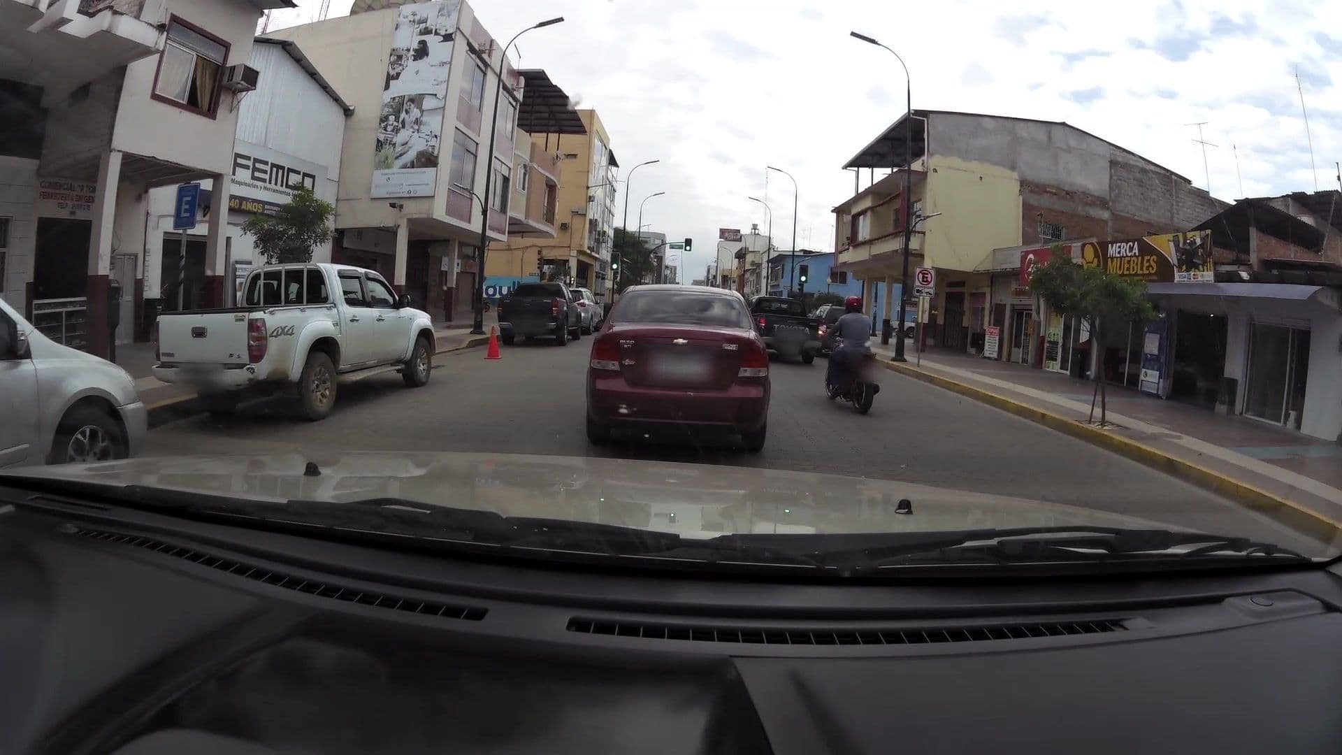 Street view near Hostal Kasud, Machala — © kaartcam (CC BY-SA · Mapillary)