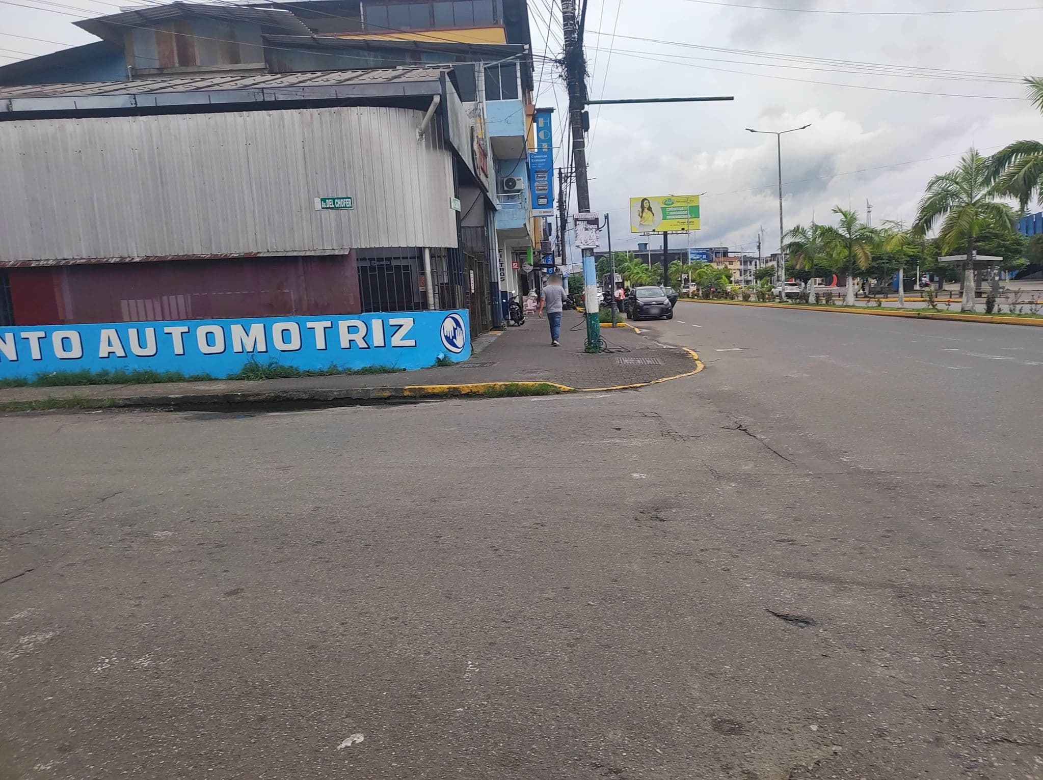 Street view near Hotel Shalom, Nueva Loja — © ErikaYCR (CC BY-SA · Mapillary)