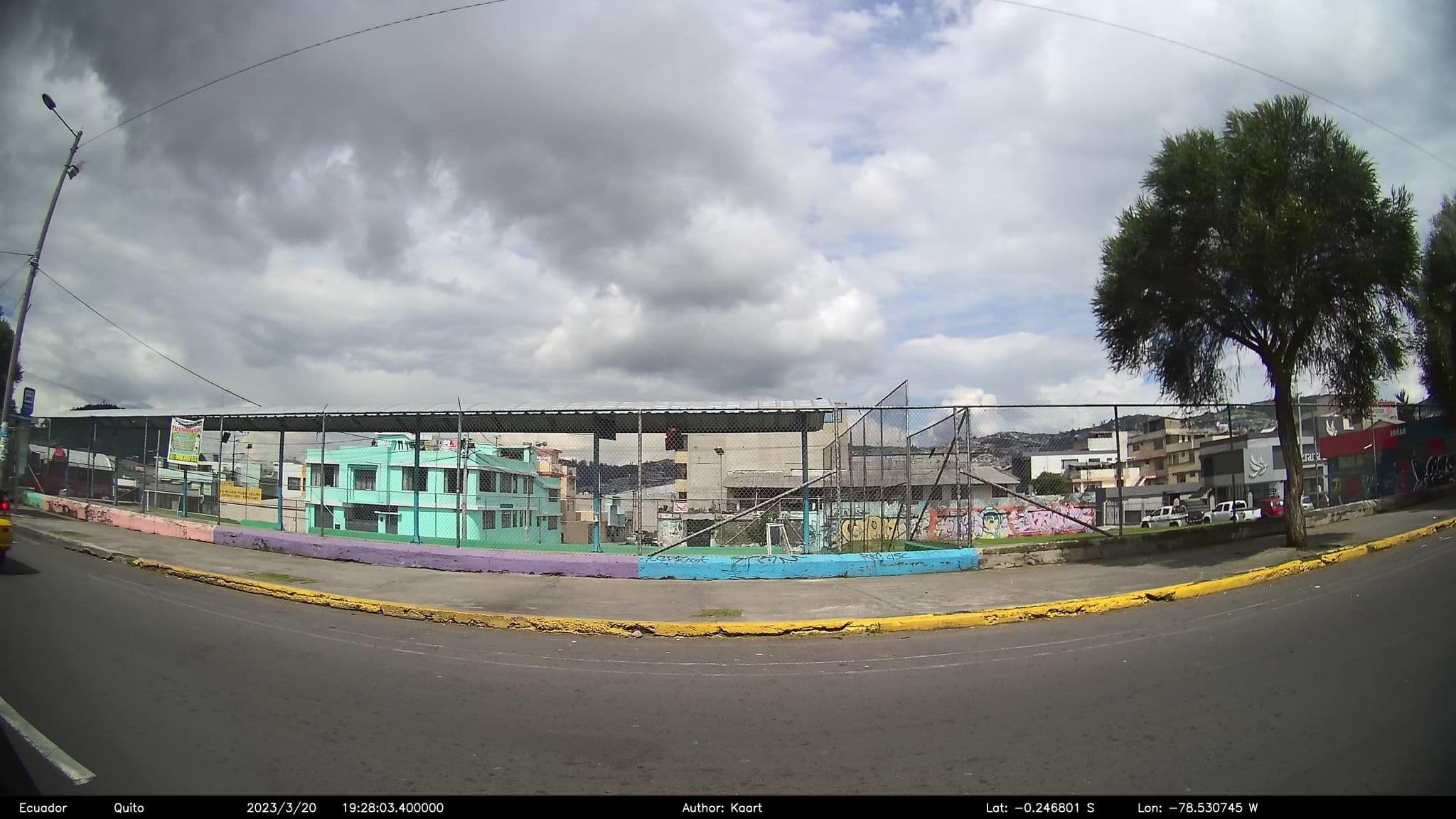 Street view near Tribuna del Sur, Quito — © kaart_2 (CC BY-SA · Mapillary)
