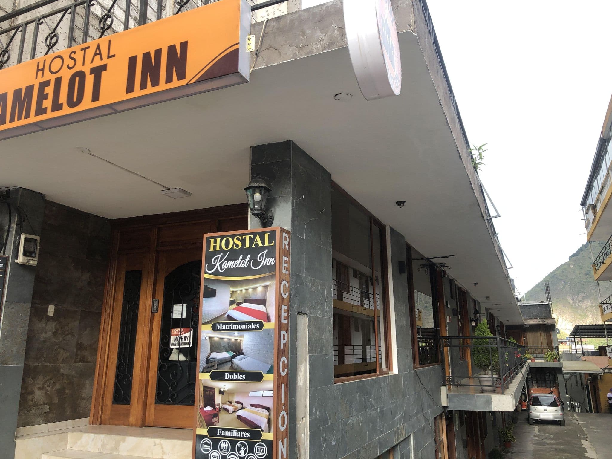 Street view near MayJe, Baños