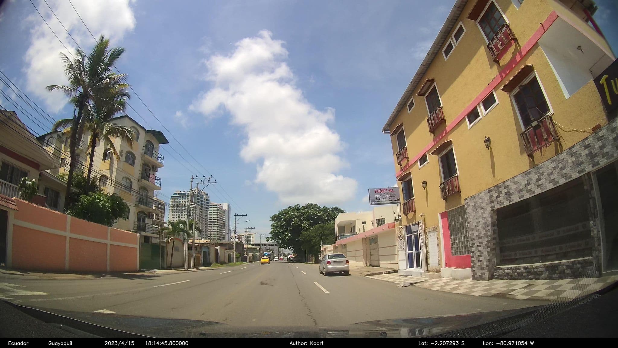 Street view near Hostal Tu Ventura, Salinas — © kaart_2 (CC BY-SA · Mapillary)