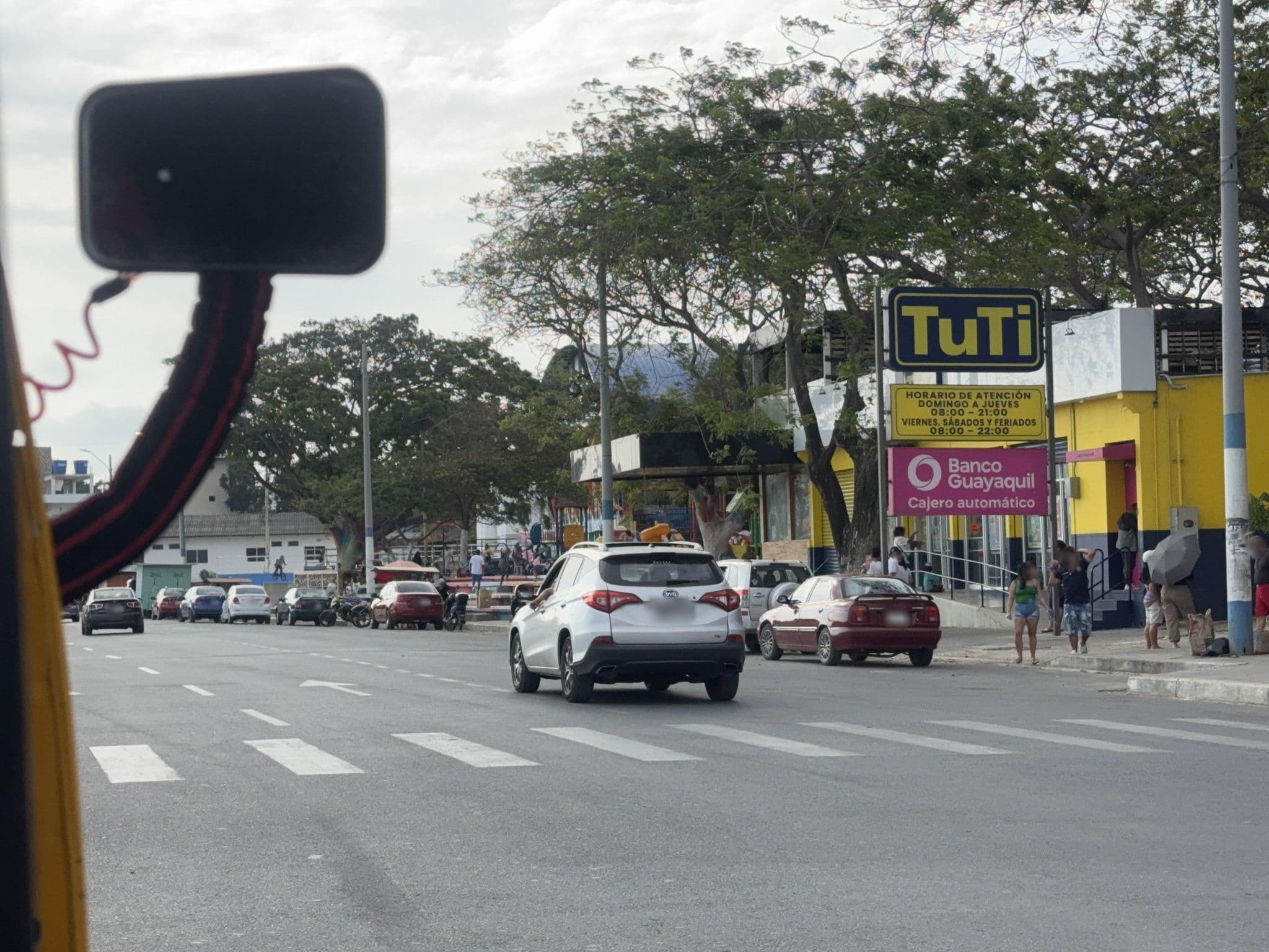 Street view near Hotel Playas, Playas — © albert771 (CC BY-SA · Mapillary)