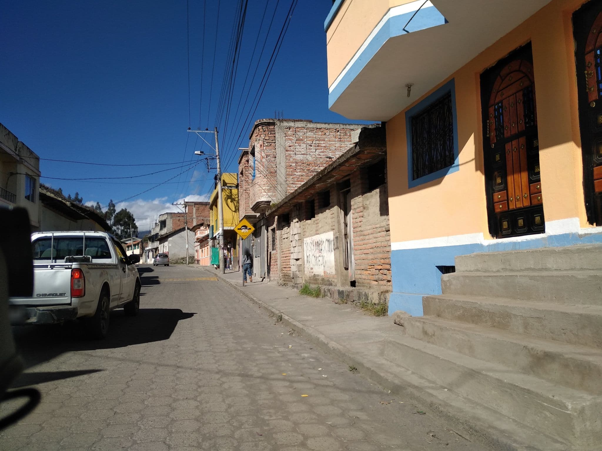 Street view near Hospedaje Kunu Wasi, Cotacachi — © nomadmapper (CC BY-SA · Mapillary)