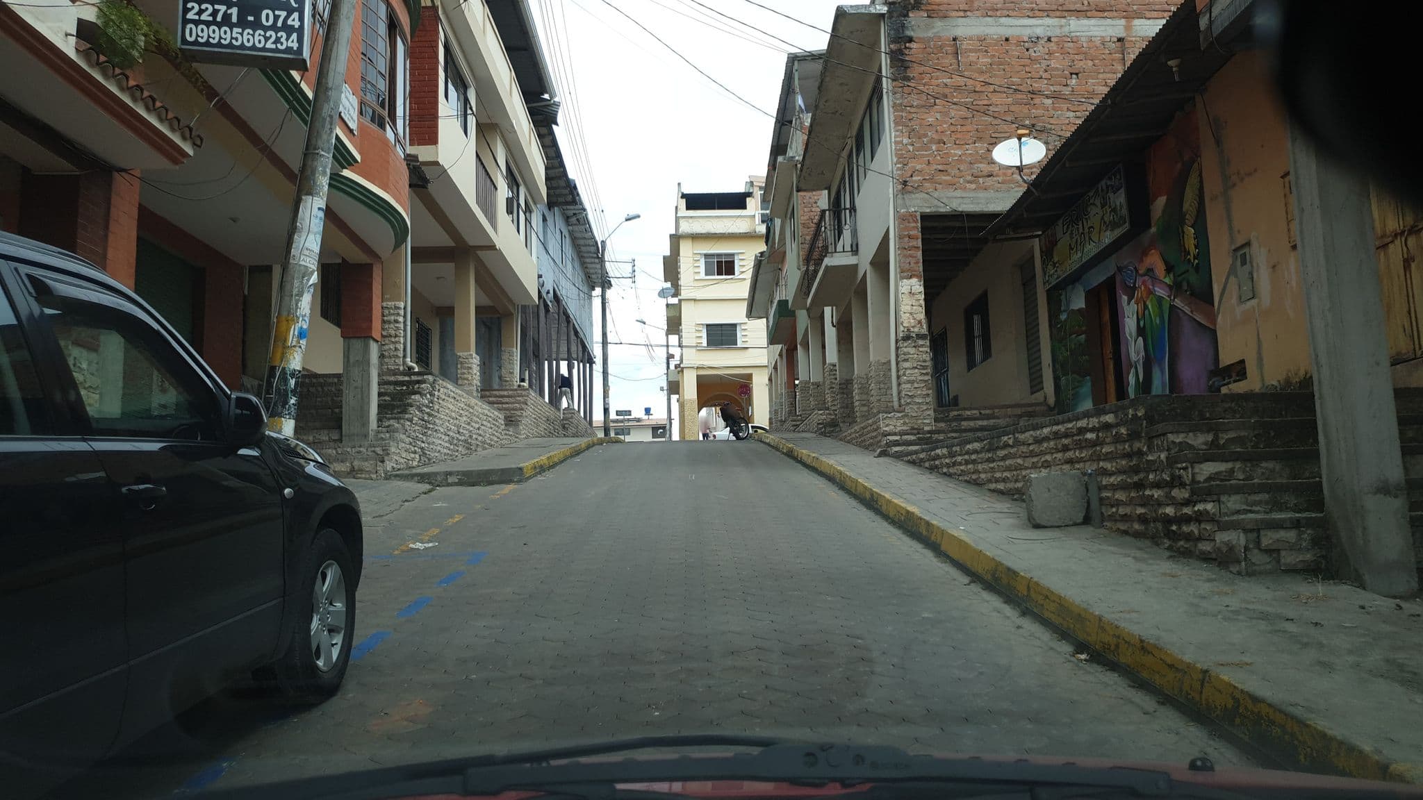Street view near Hostal Tomebamba, Cuenca