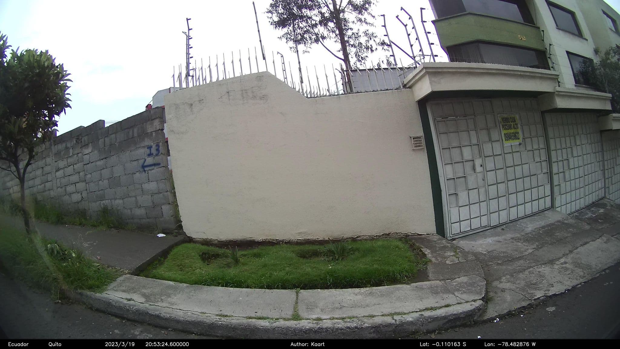 Street view near Ilmo vivanco, Pomasqui — © kaart_2 (CC BY-SA · Mapillary)
