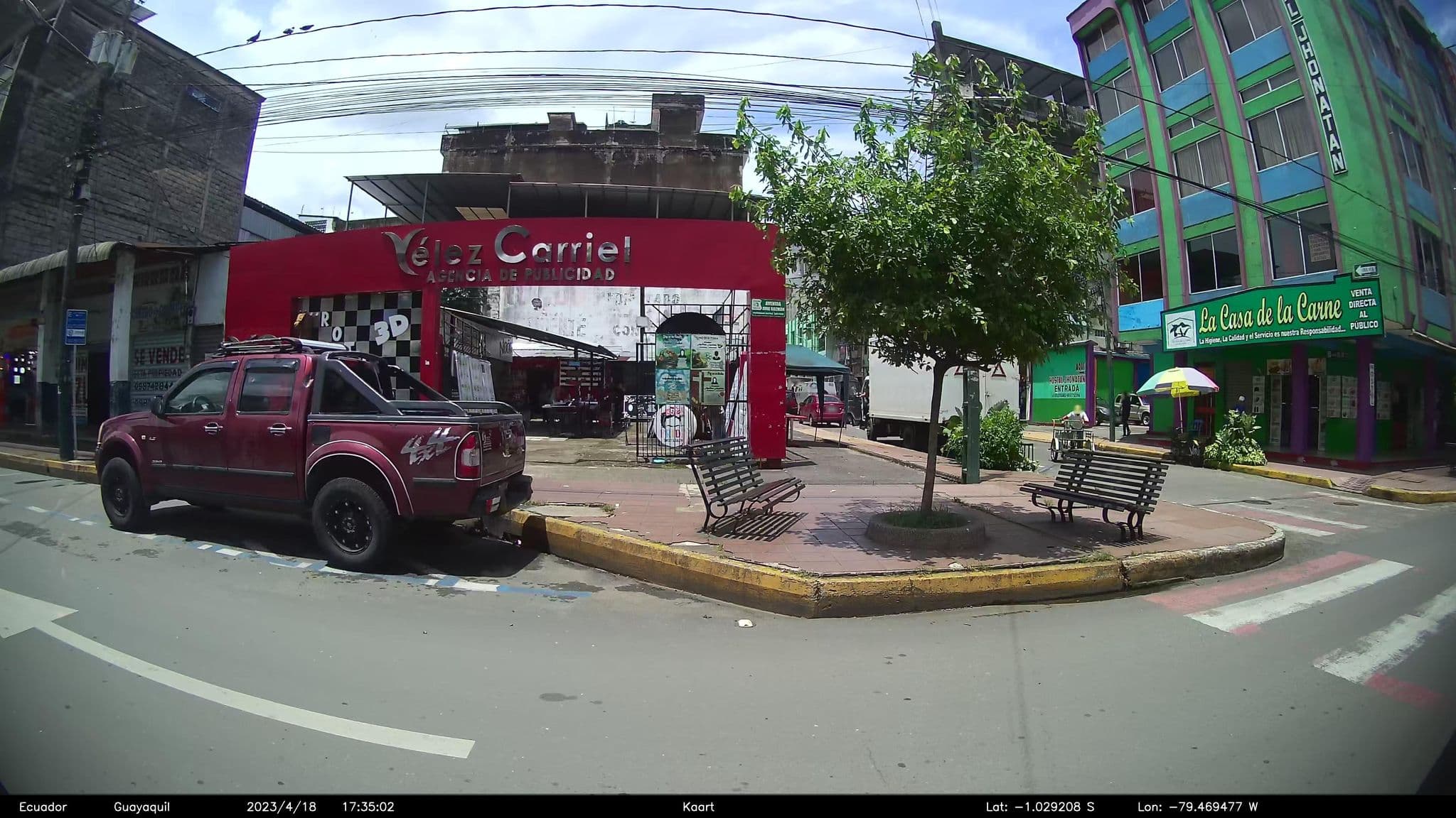 Street view near Edificio Castellvi, Quevedo — © kaart_2 (CC BY-SA · Mapillary)