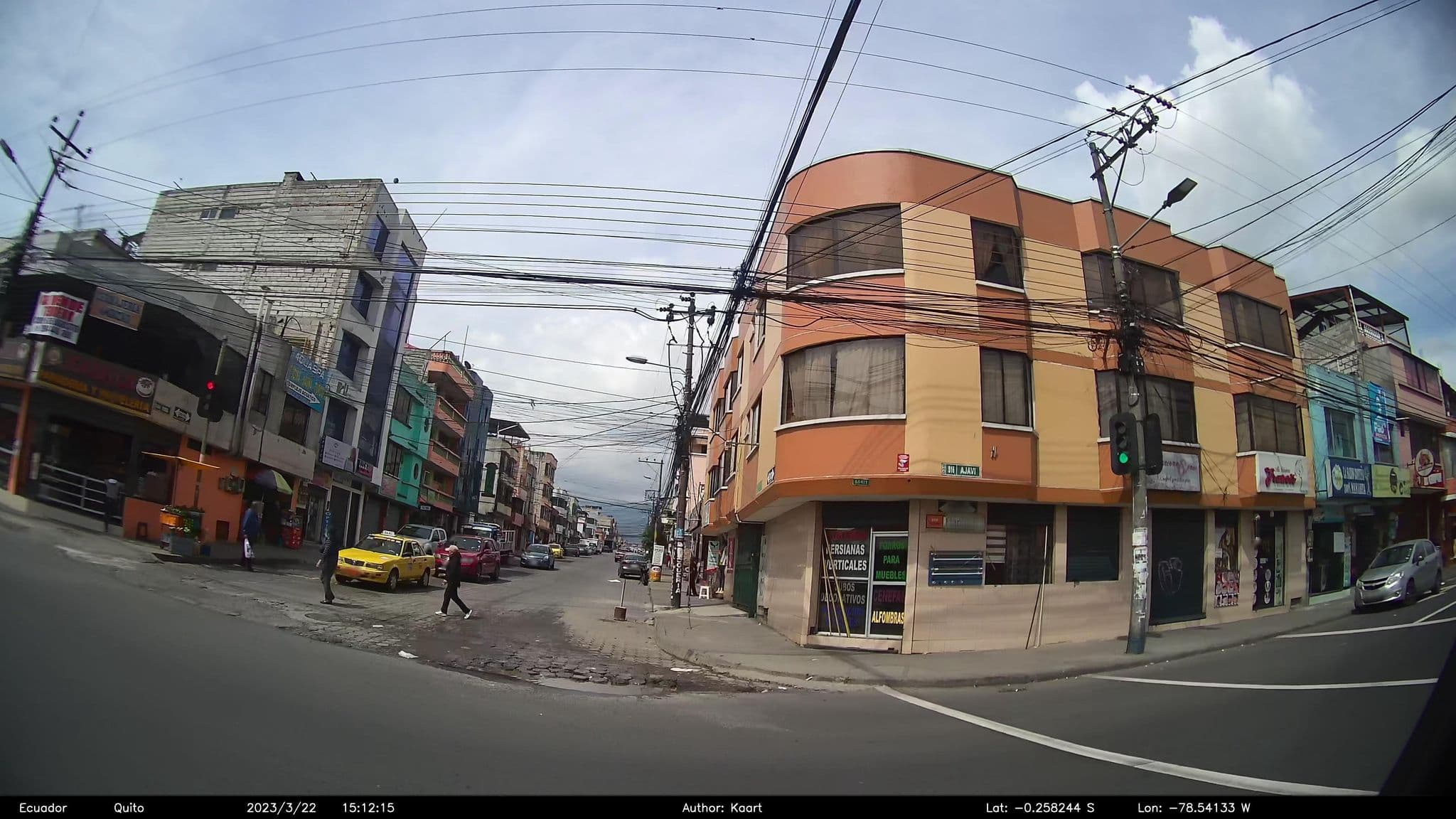 Street view near Casa LM, Quito