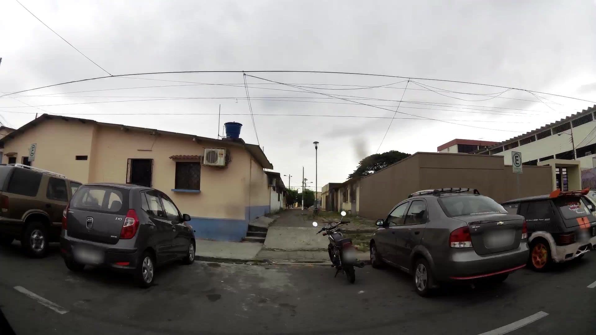 Street view near Casa Iwana, Guayaquil