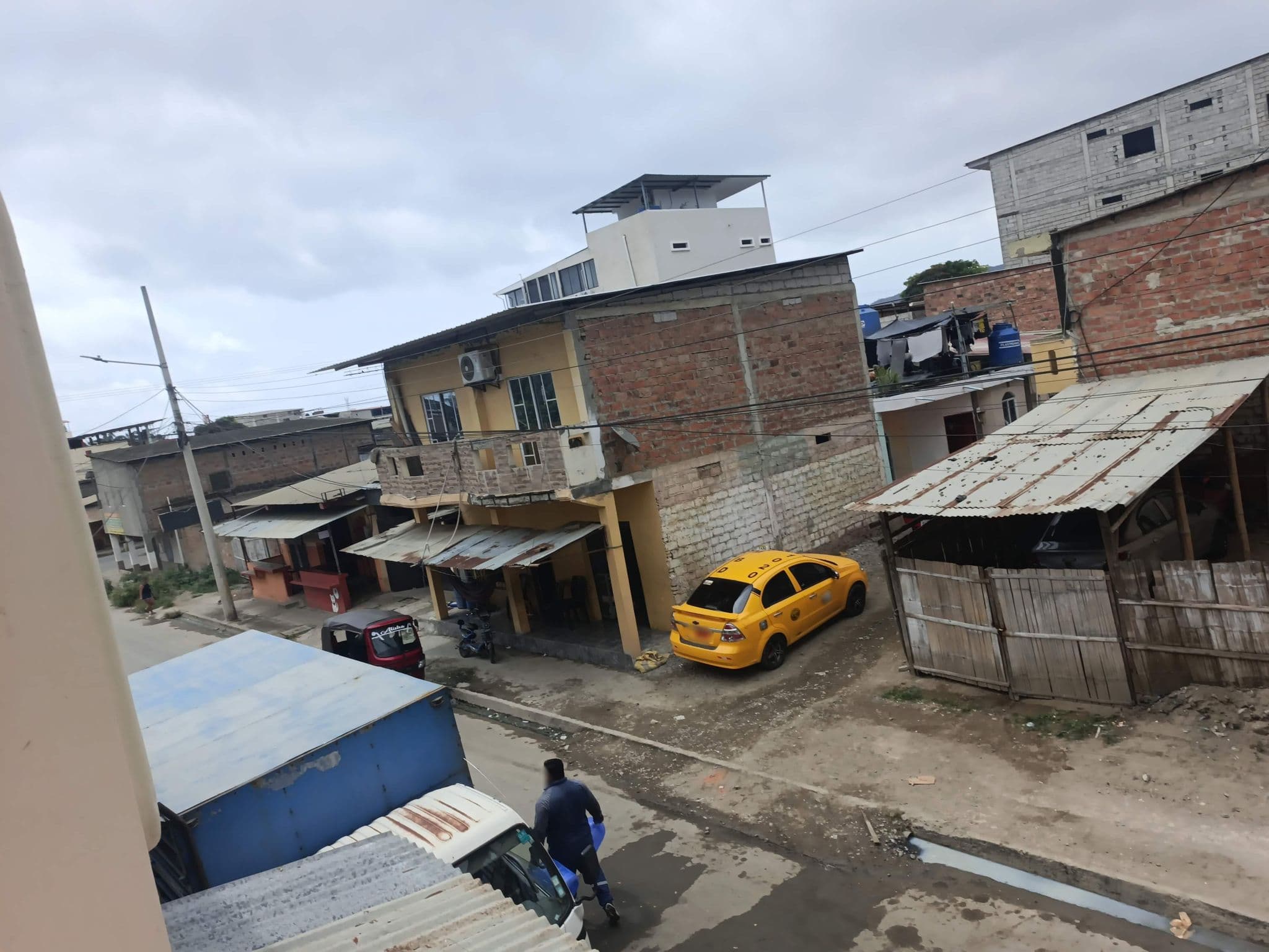 Street view near Hostel Dannita, Jipijapa — © SullyFigueroaLucas (CC BY-SA · Mapillary)