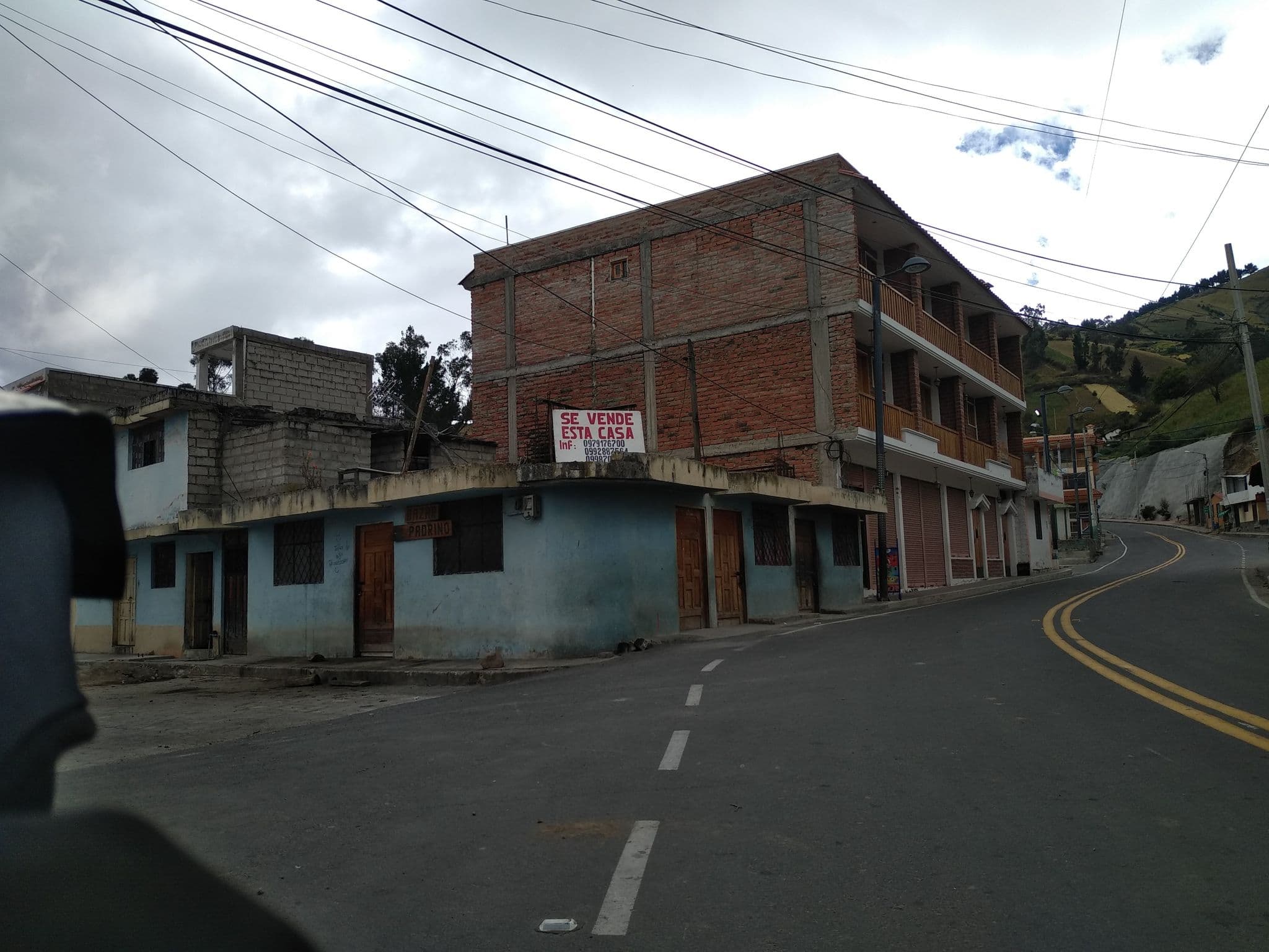Street view near Lagoon Hotel Chu, Saquisilí — © nomadmapper (CC BY-SA · Mapillary)