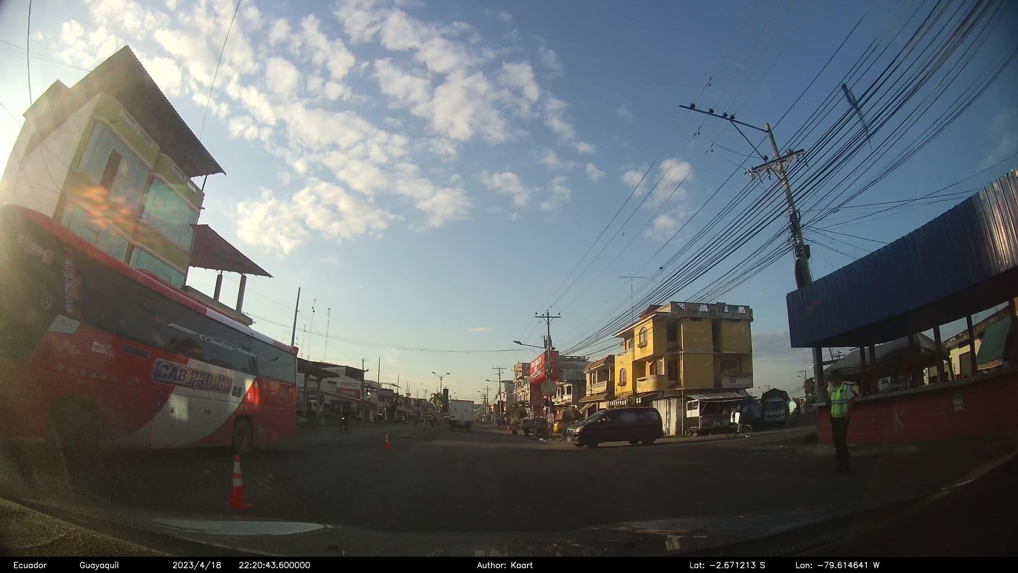 Street view near Hotel San Miguel, Naranjal — © kaart_2 (CC BY-SA · Mapillary)