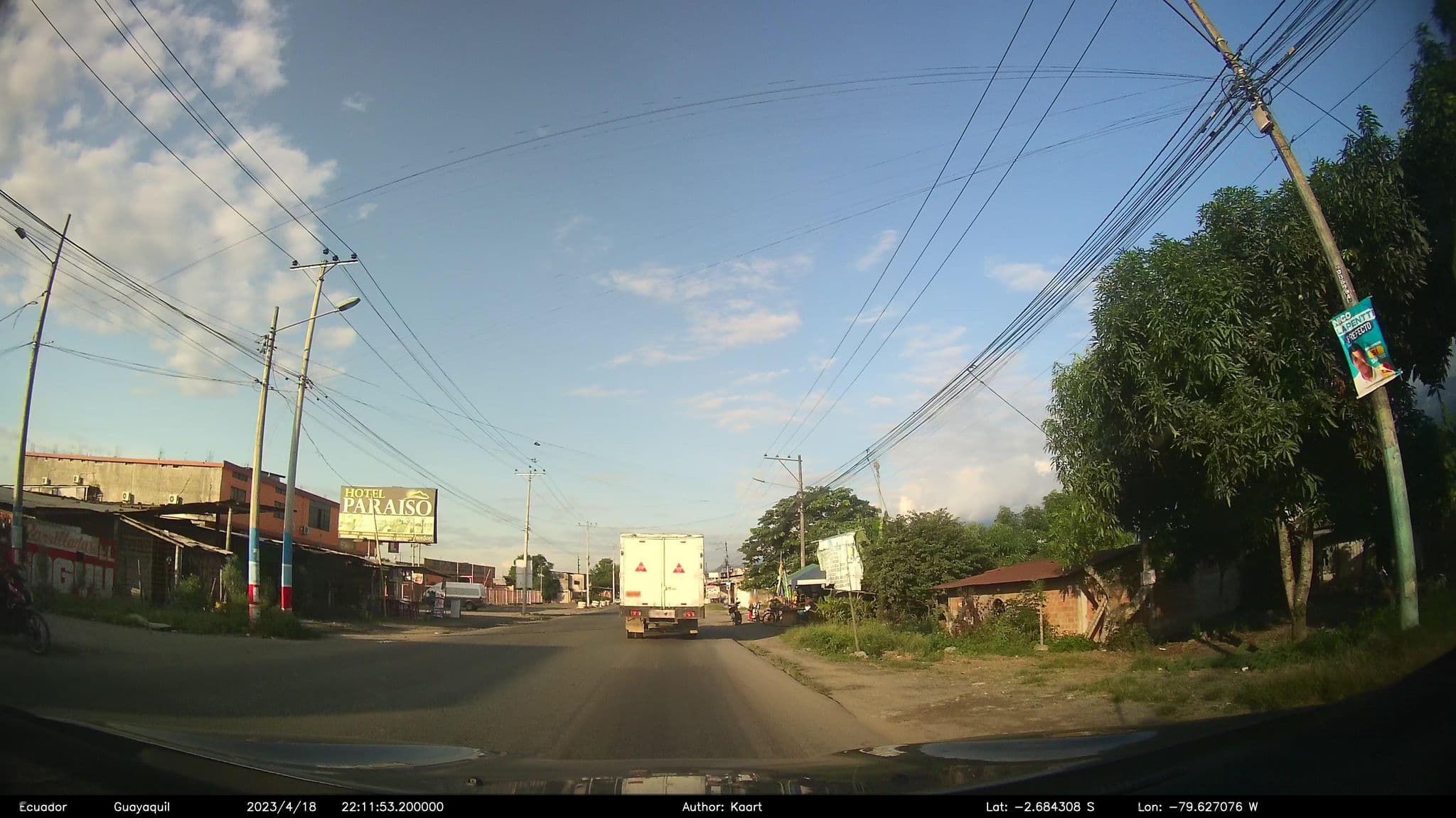 Street view near Hotel Paraíso, Naranjal — © kaart_2 (CC BY-SA · Mapillary)