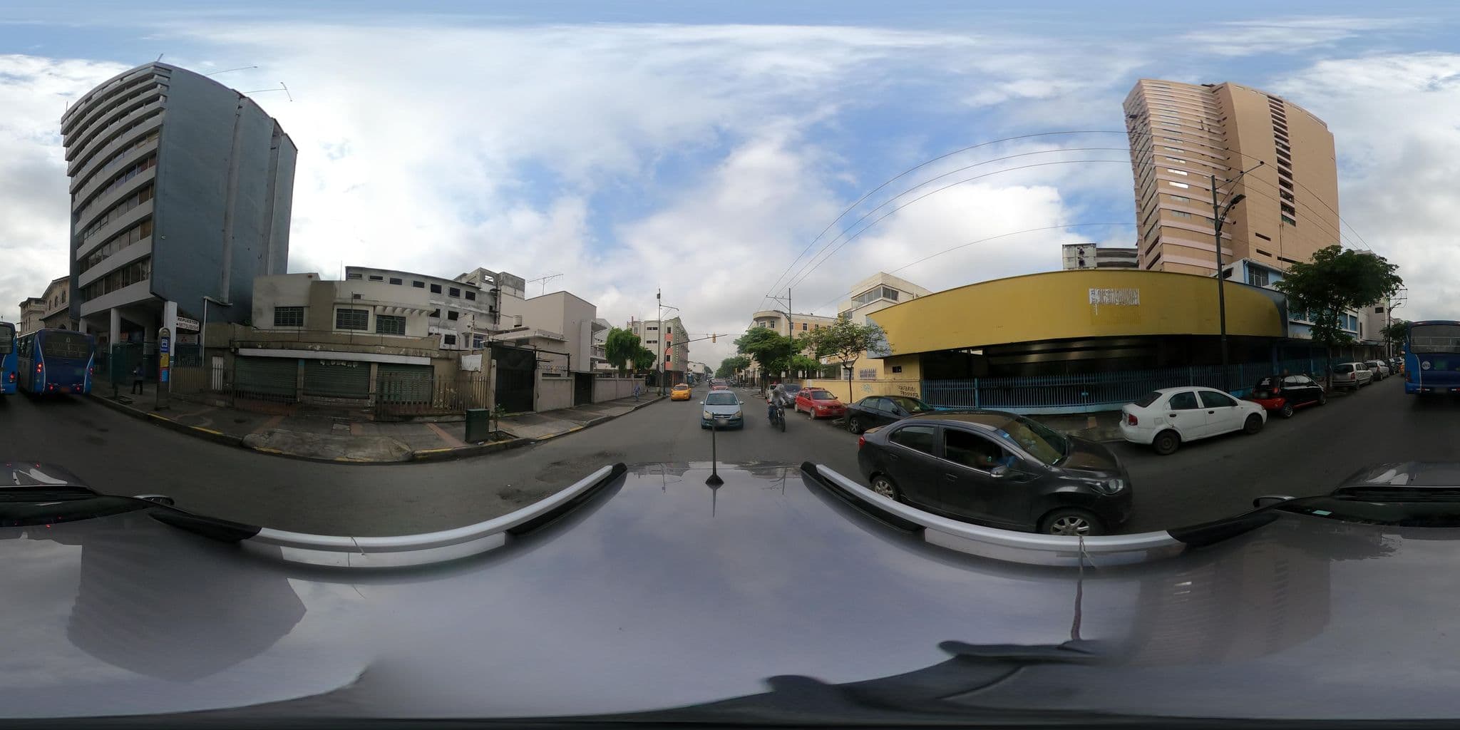 Street view near Hostal Emmanuel Internacional, Guayaquil