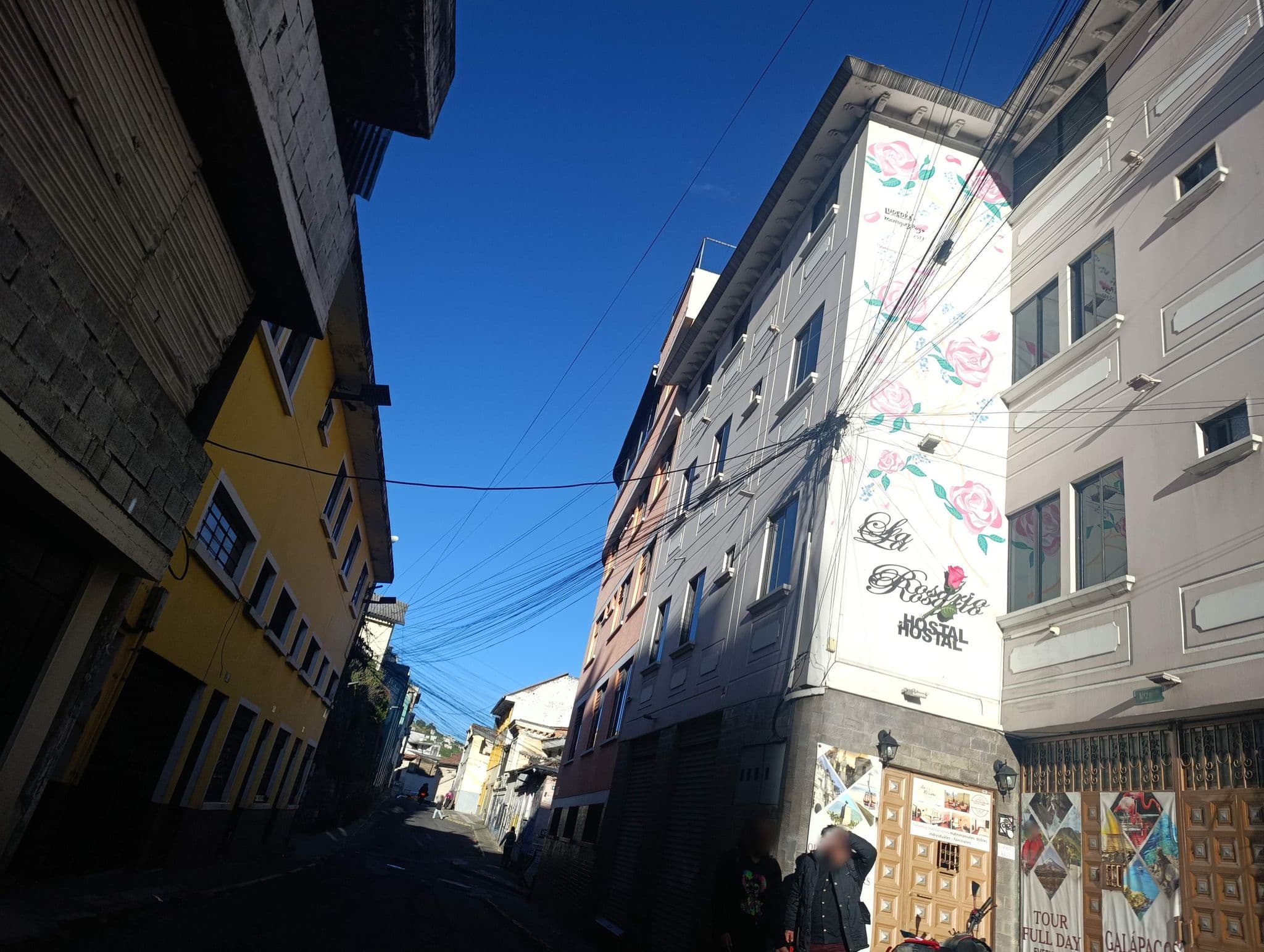 Street view near Ukuku, Quito — © gaby13gallardo_ (CC BY-SA · Mapillary)