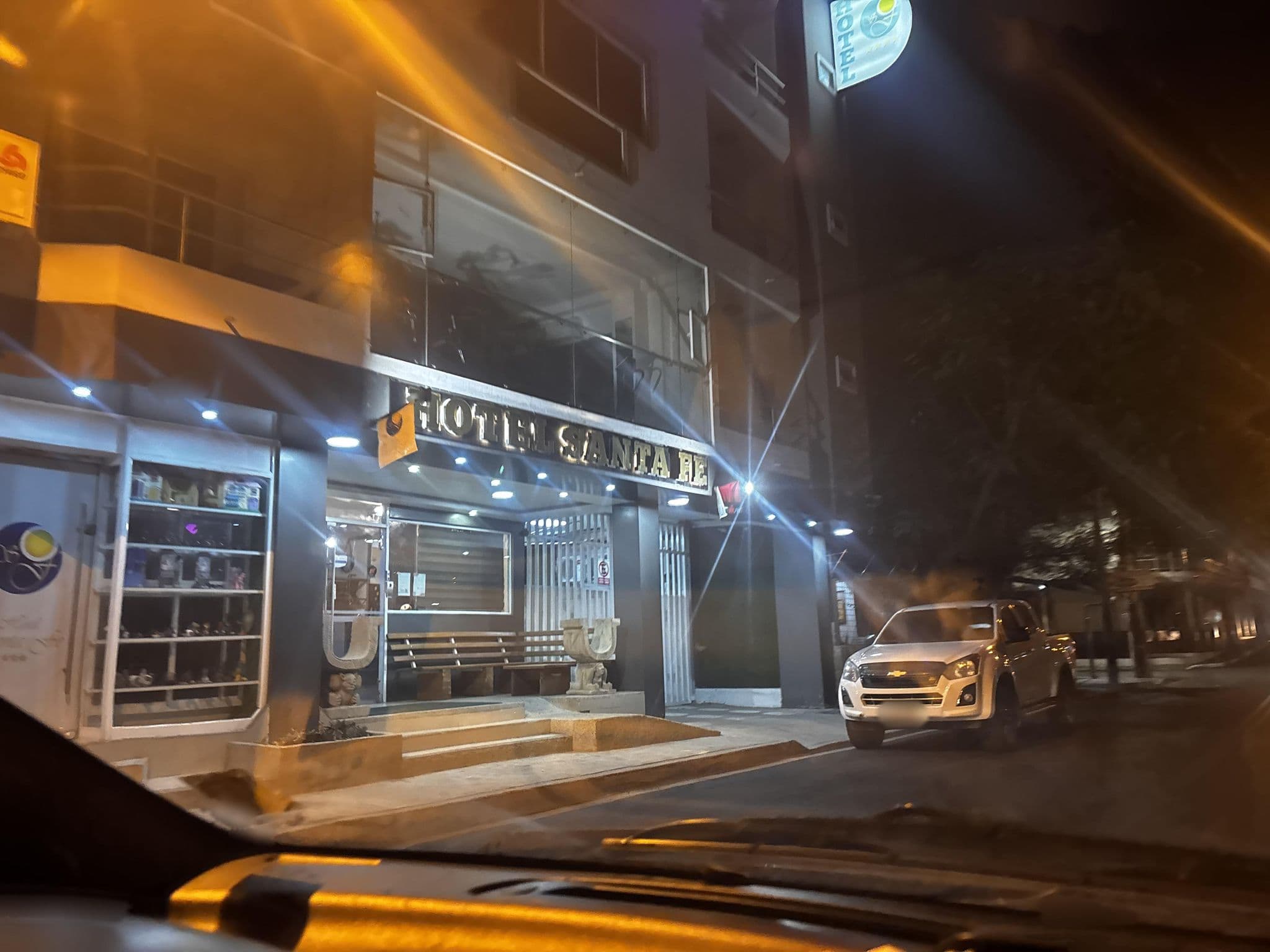 Street view near Hotel Santa Fe, Manta — © melanyrivas123 (CC BY-SA · Mapillary)