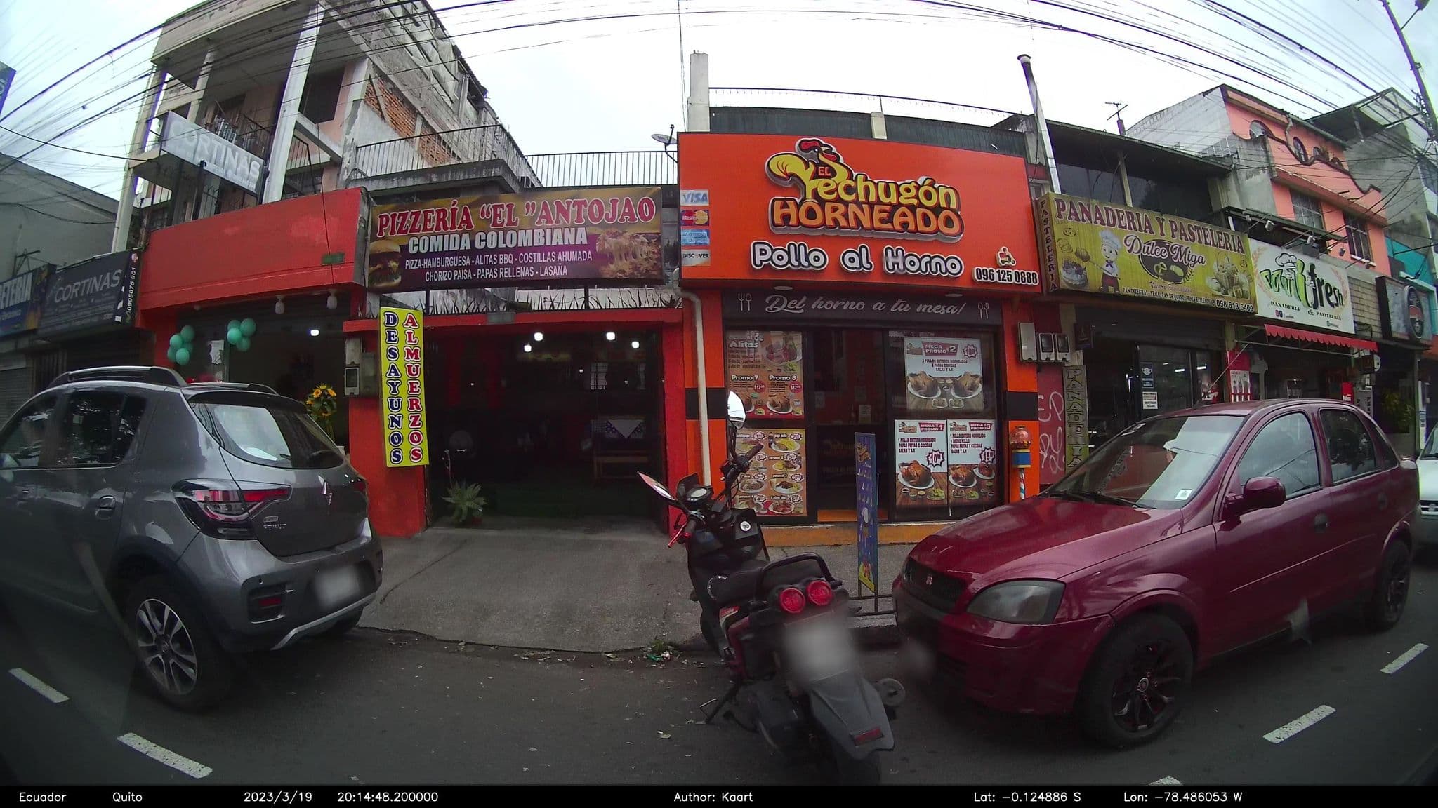 Street view near Hostal Reliance, Pomasqui