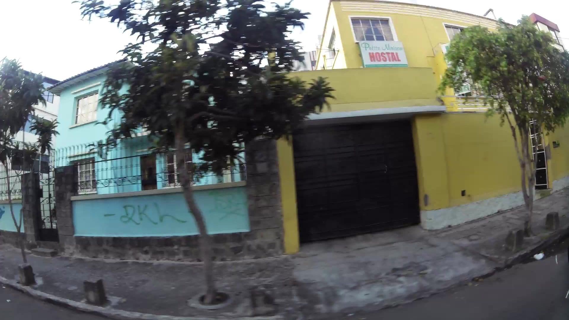 Street view near Petite Maison Hostal, Quito