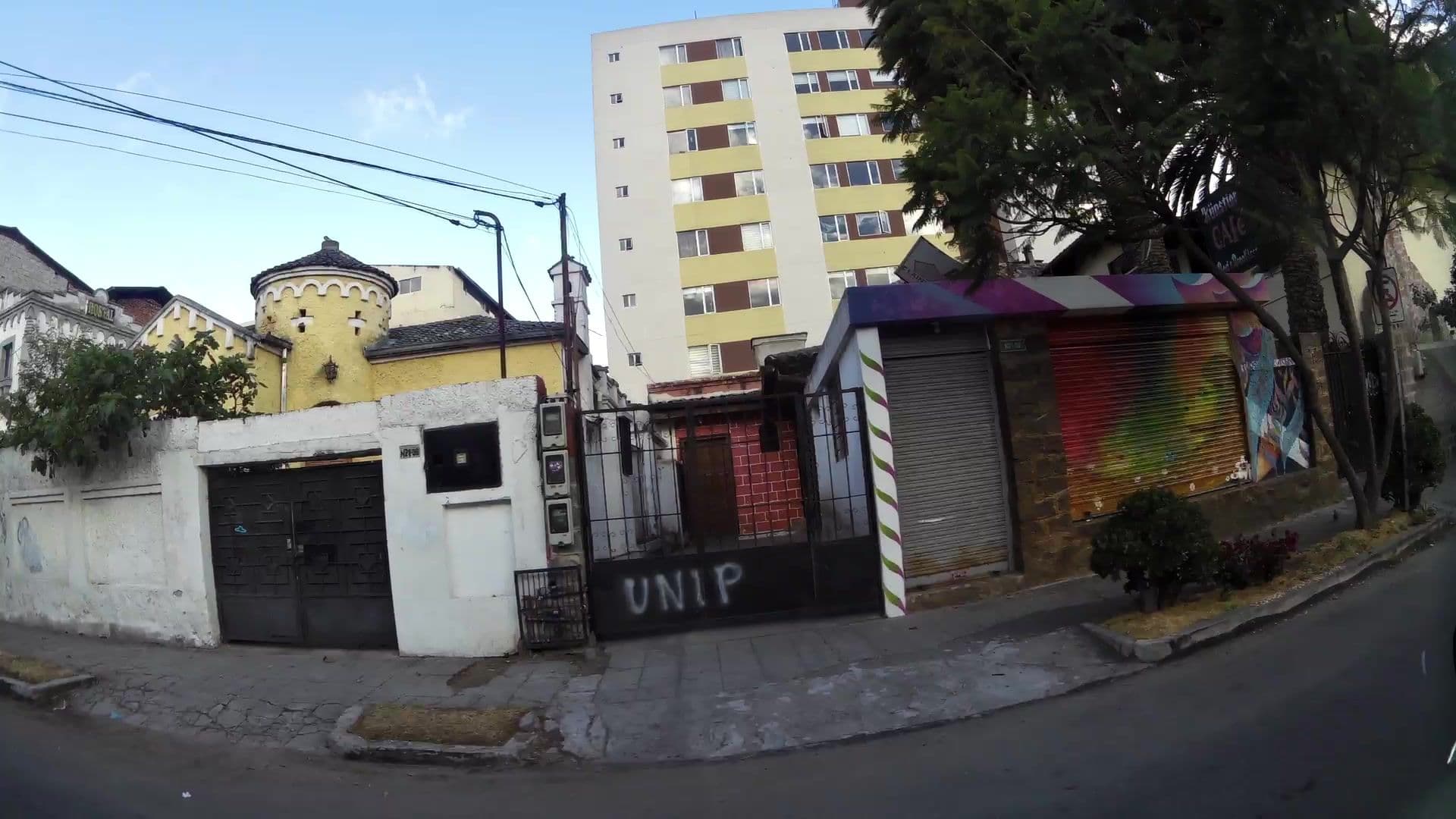 Street view near Hostal Casa Blanca, Quito