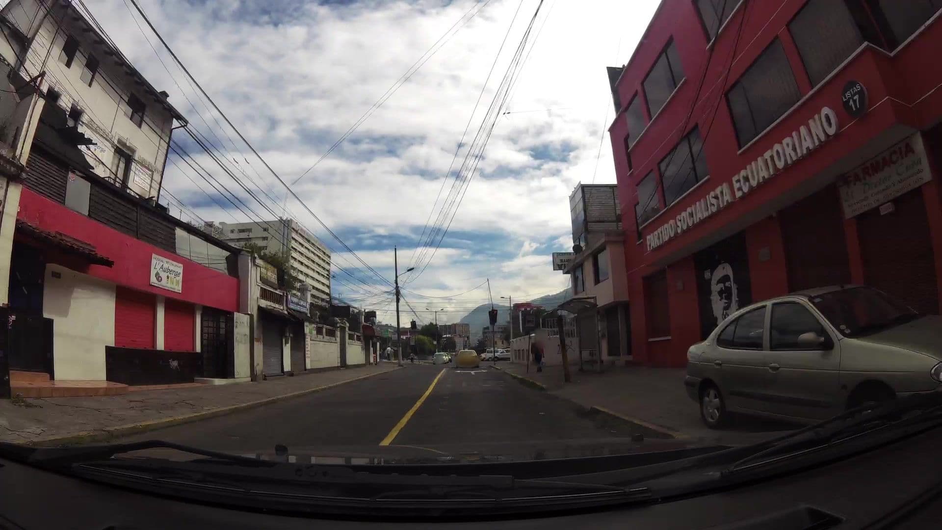 Street view near Auberge Inn, Quito