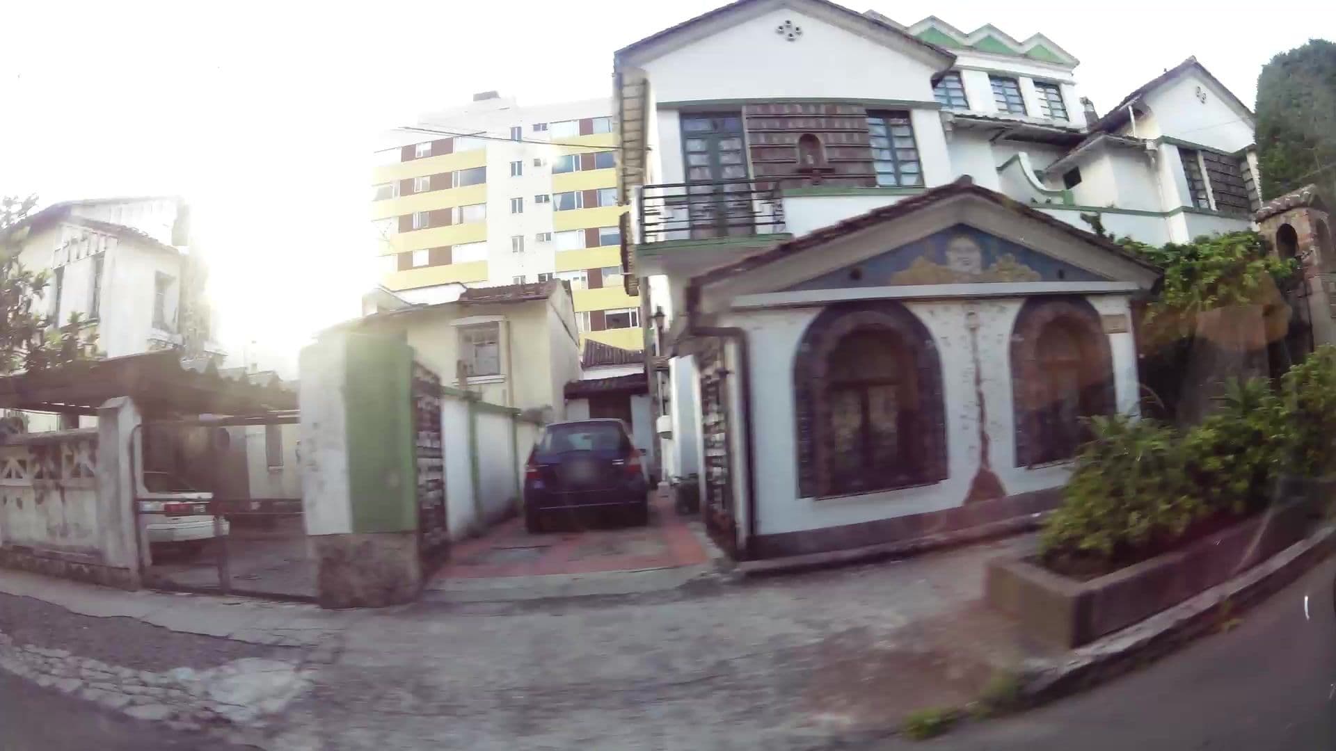 Street view near Hotel Los Alpes, Quito