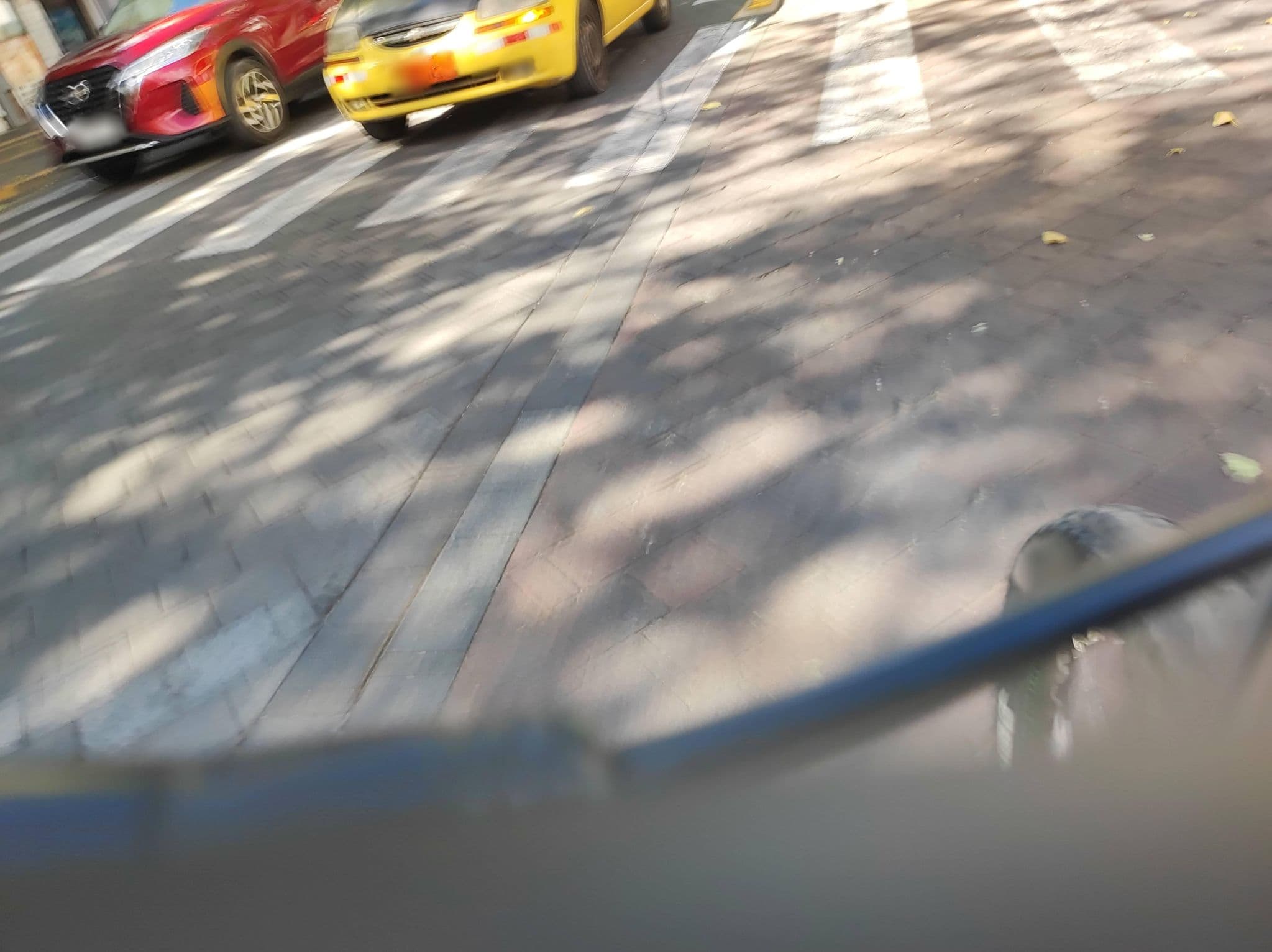 Street view near Hotel Bonaventure, Quito — © psanchezb (CC BY-SA · Mapillary)