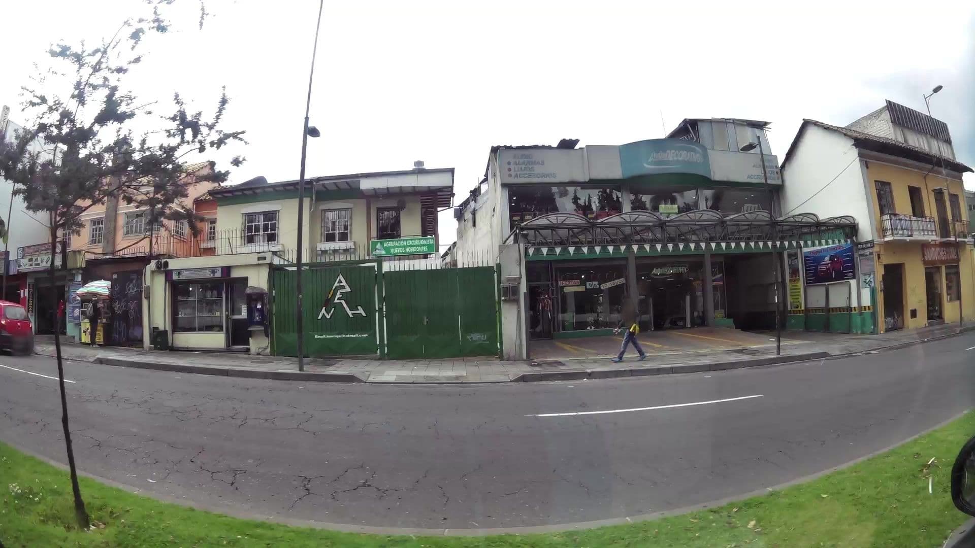 Street view near Hotel Cotopaxi, Quito