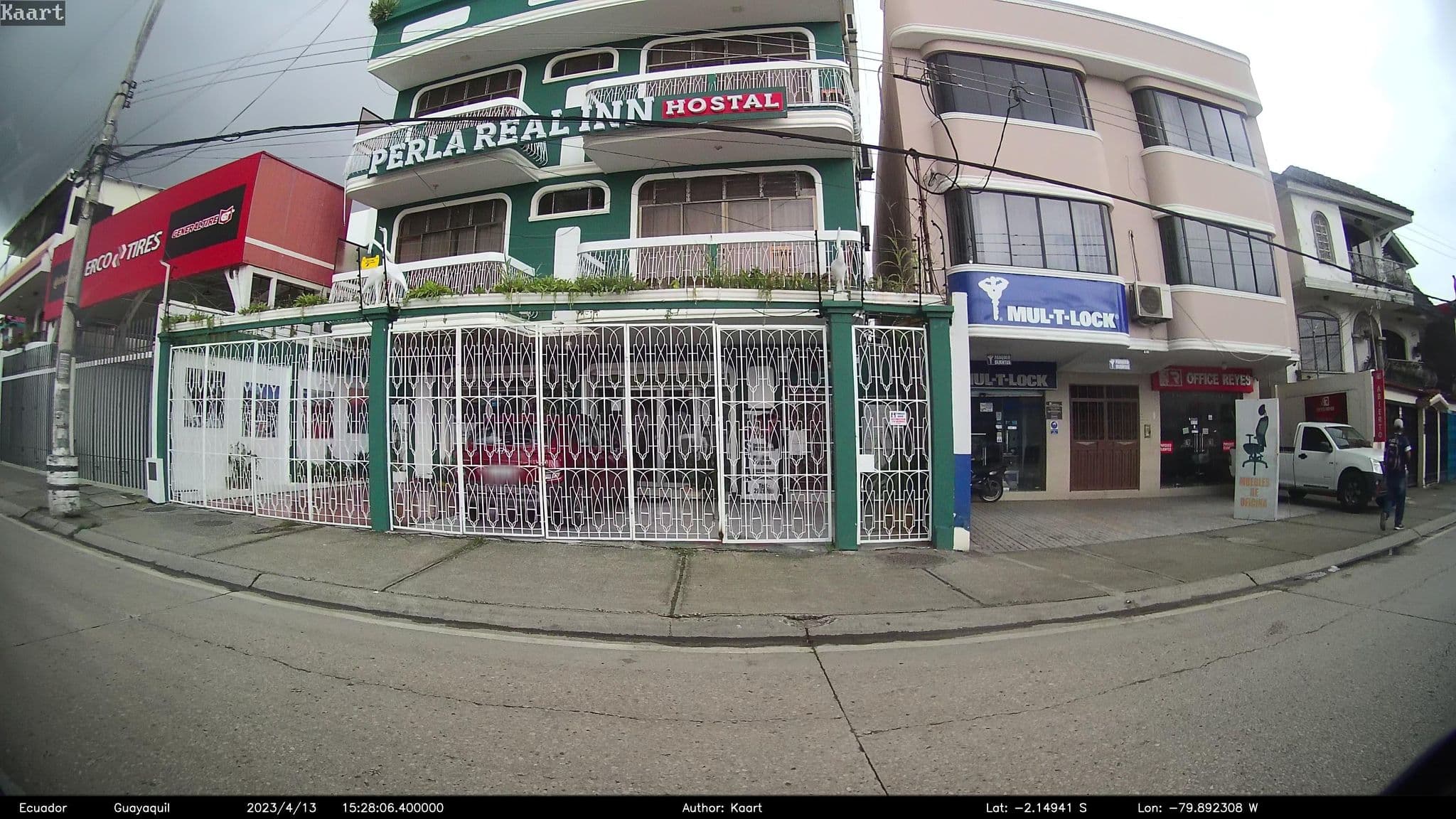 Street view near Hostal Perla Real, Guayaquil
