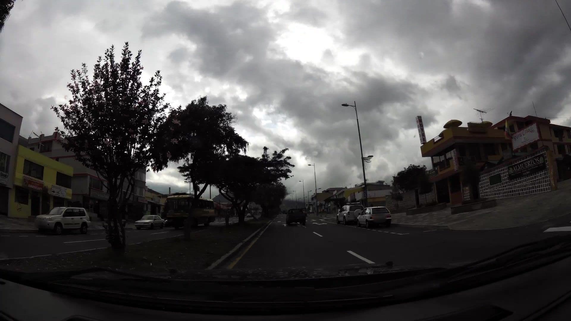 Street view near Sol y Luna, Pomasqui