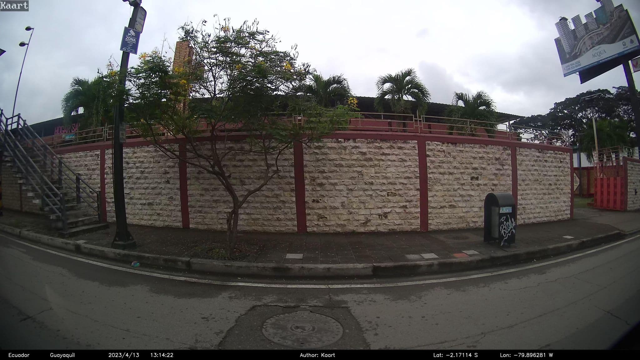 Street view near Albergue Carlos Luis Plaza Dañin, Guayaquil