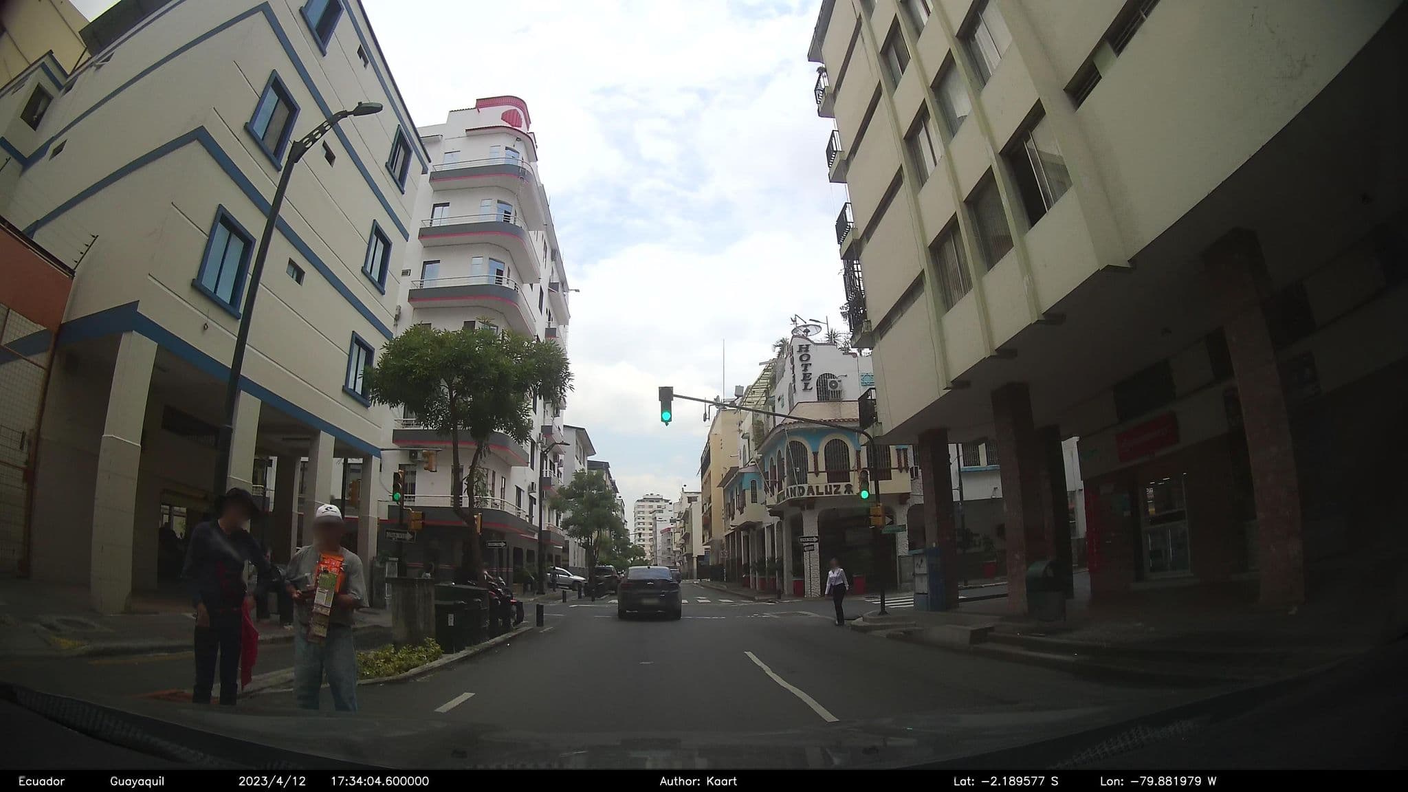 Street view near Hotel Turista, Guayaquil