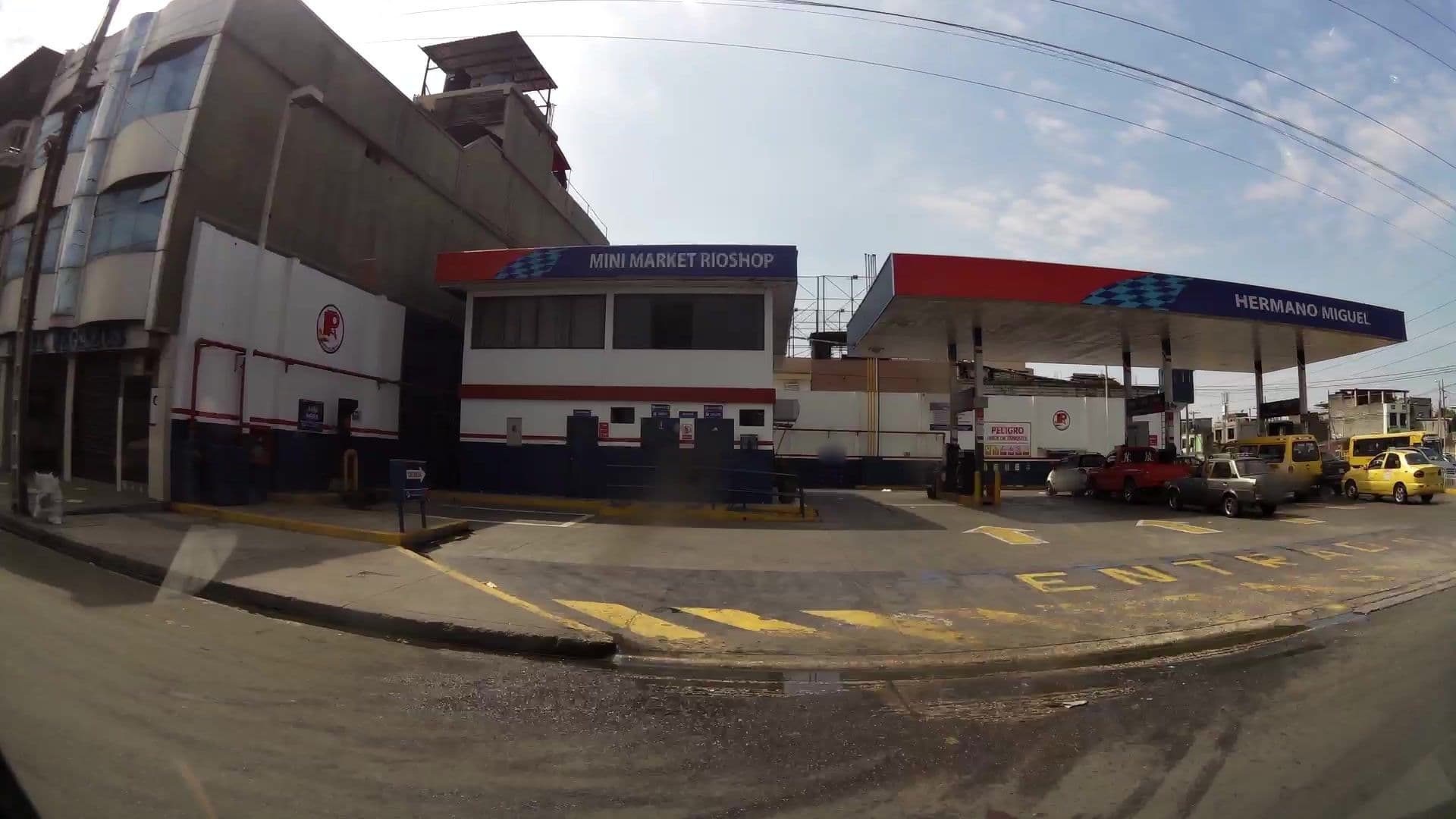 Street view near Hotel Pegazus, Guayaquil — © kaartcam (CC BY-SA · Mapillary)