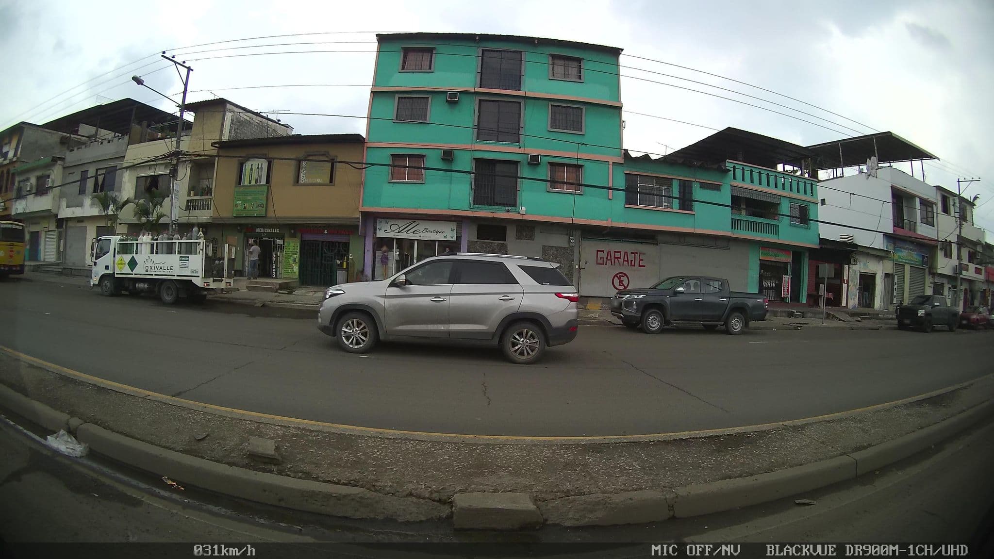 Street view near Hotel Amistad, Guayaquil