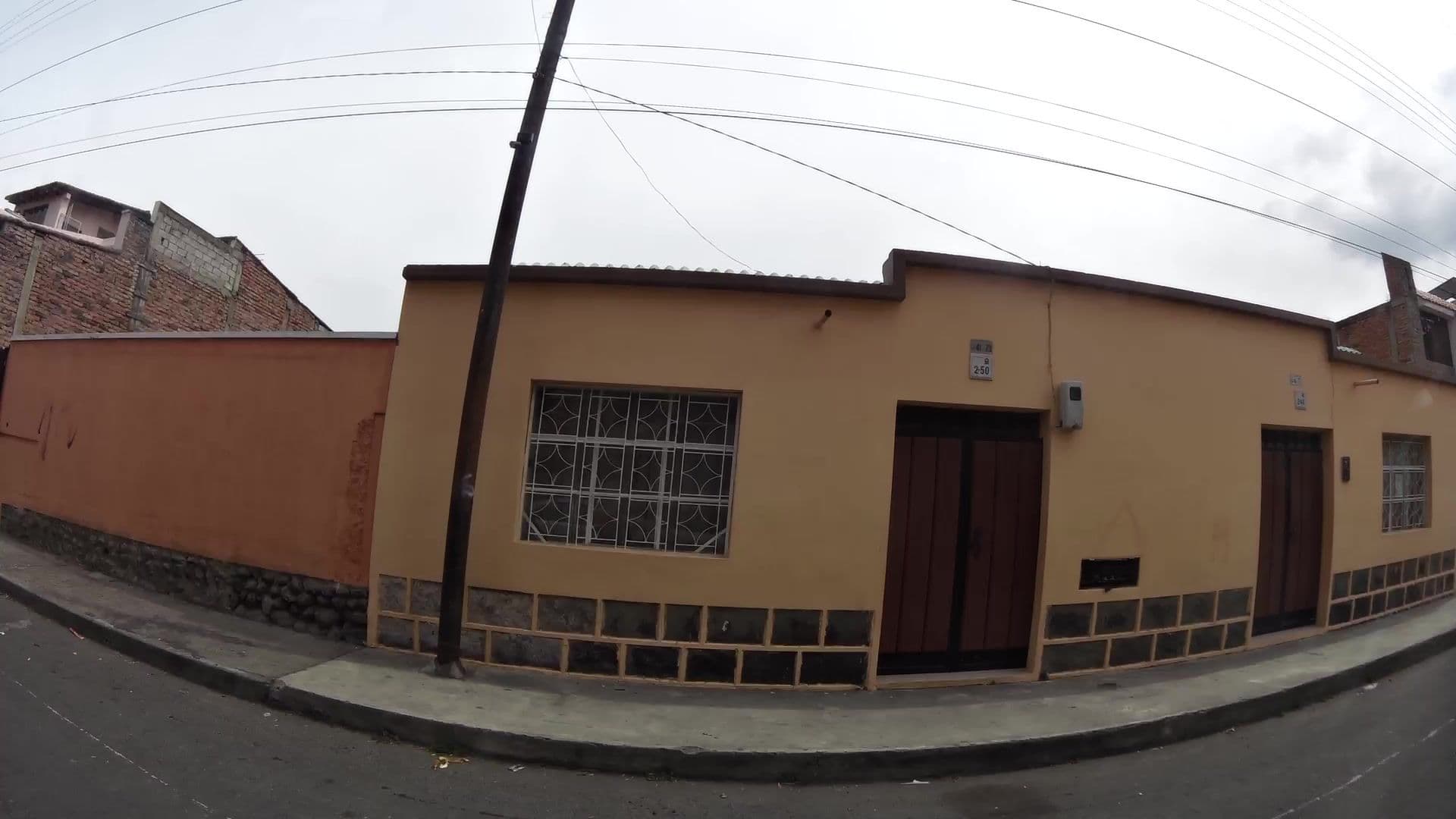Street view near Rosita Hostal, Latacunga — © kaartcam (CC BY-SA · Mapillary)