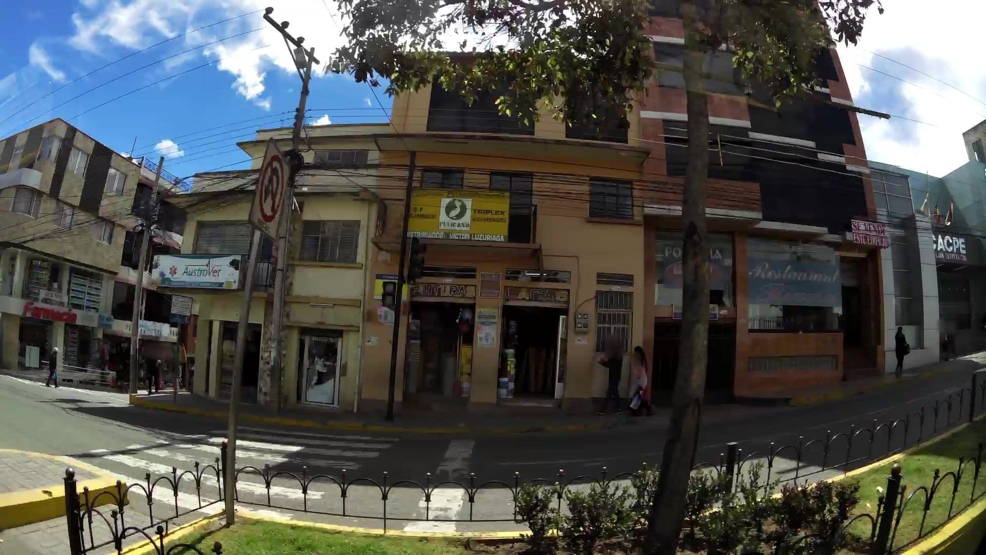 Street view near Hotel Rivera, Azogues — © kaartcam (CC BY-SA · Mapillary)