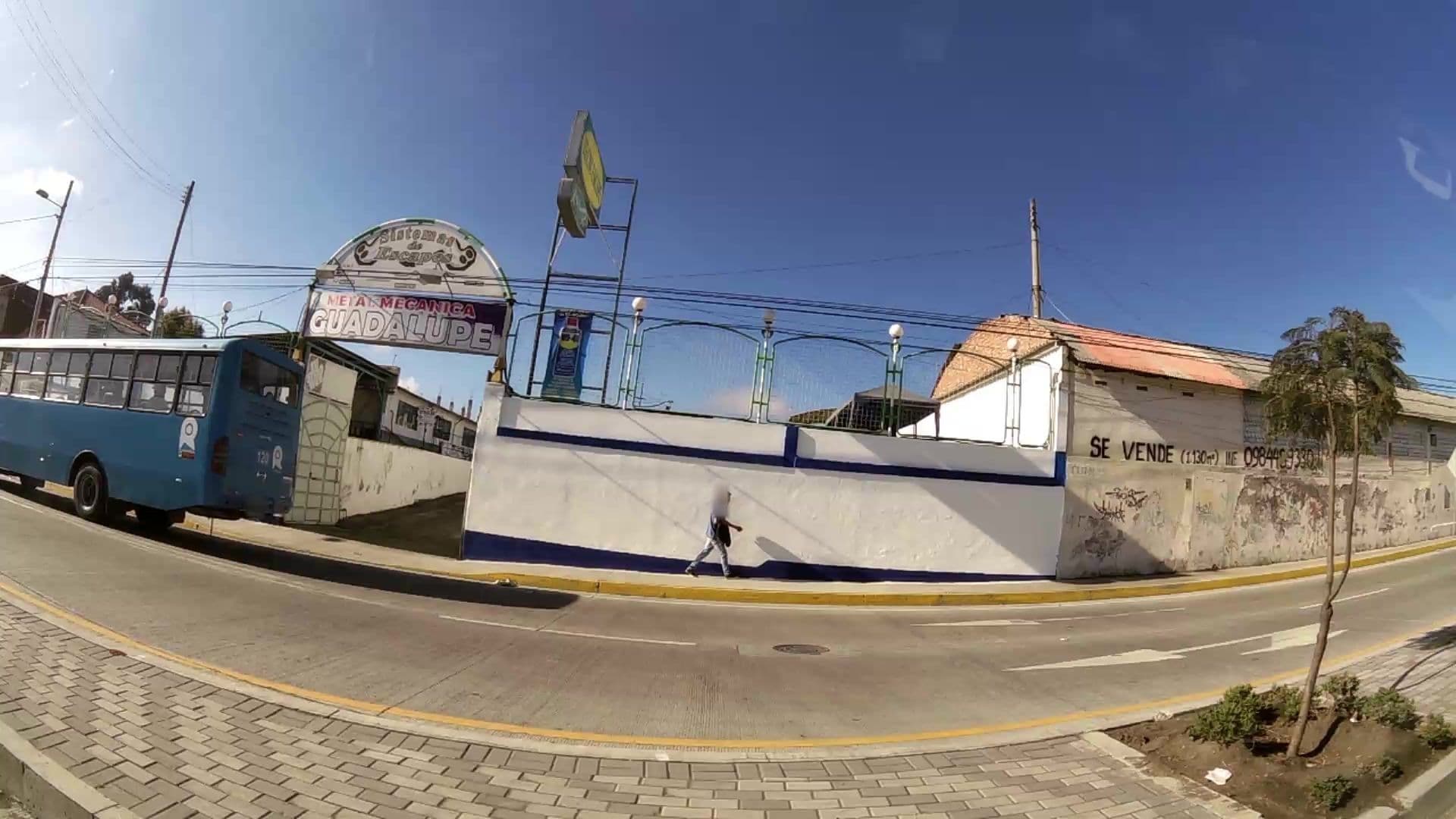 Street view near Bambu Hotel, Riobamba — © kaartcam (CC BY-SA · Mapillary)